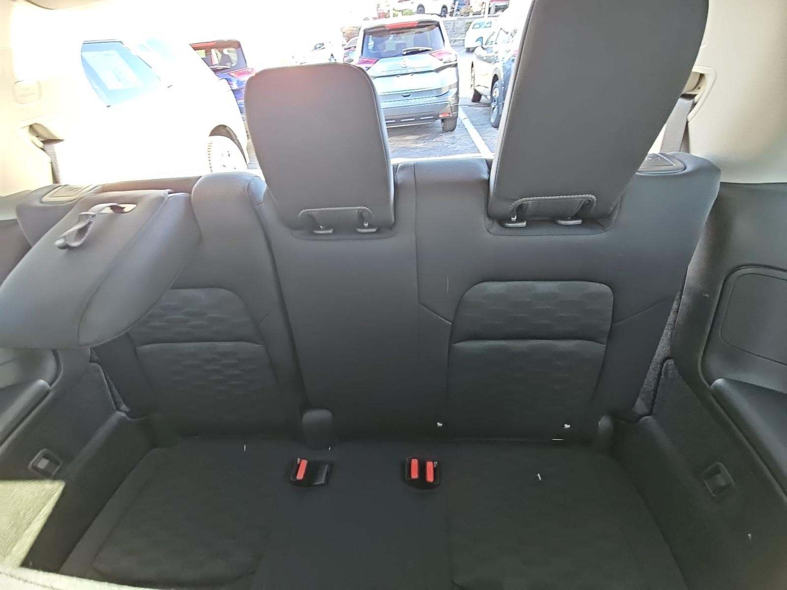 2024 Nissan Pathfinder S AWD