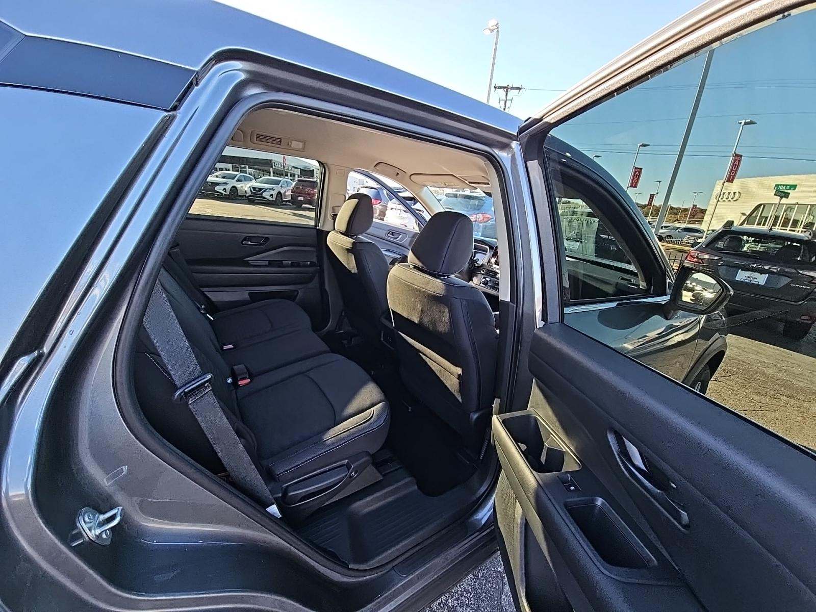 2024 Nissan Pathfinder S AWD