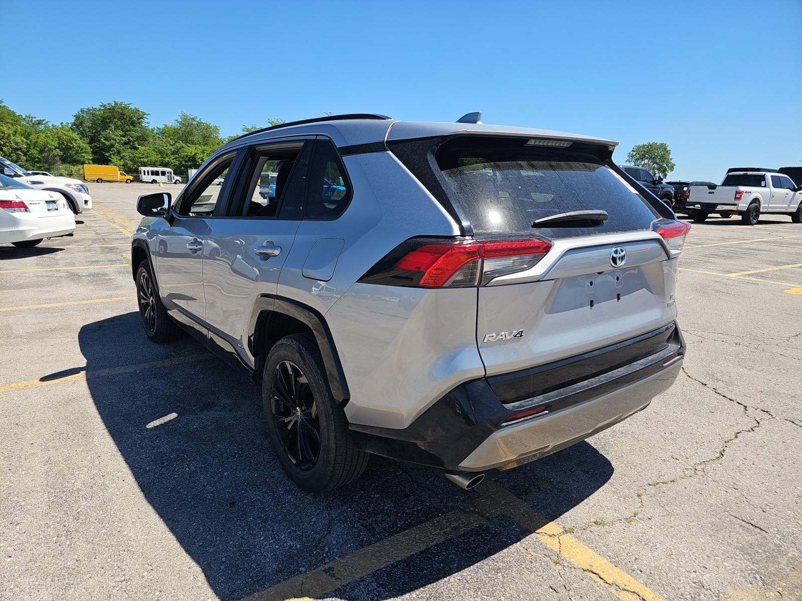 2022 Toyota RAV4 Hybrid SE AWD