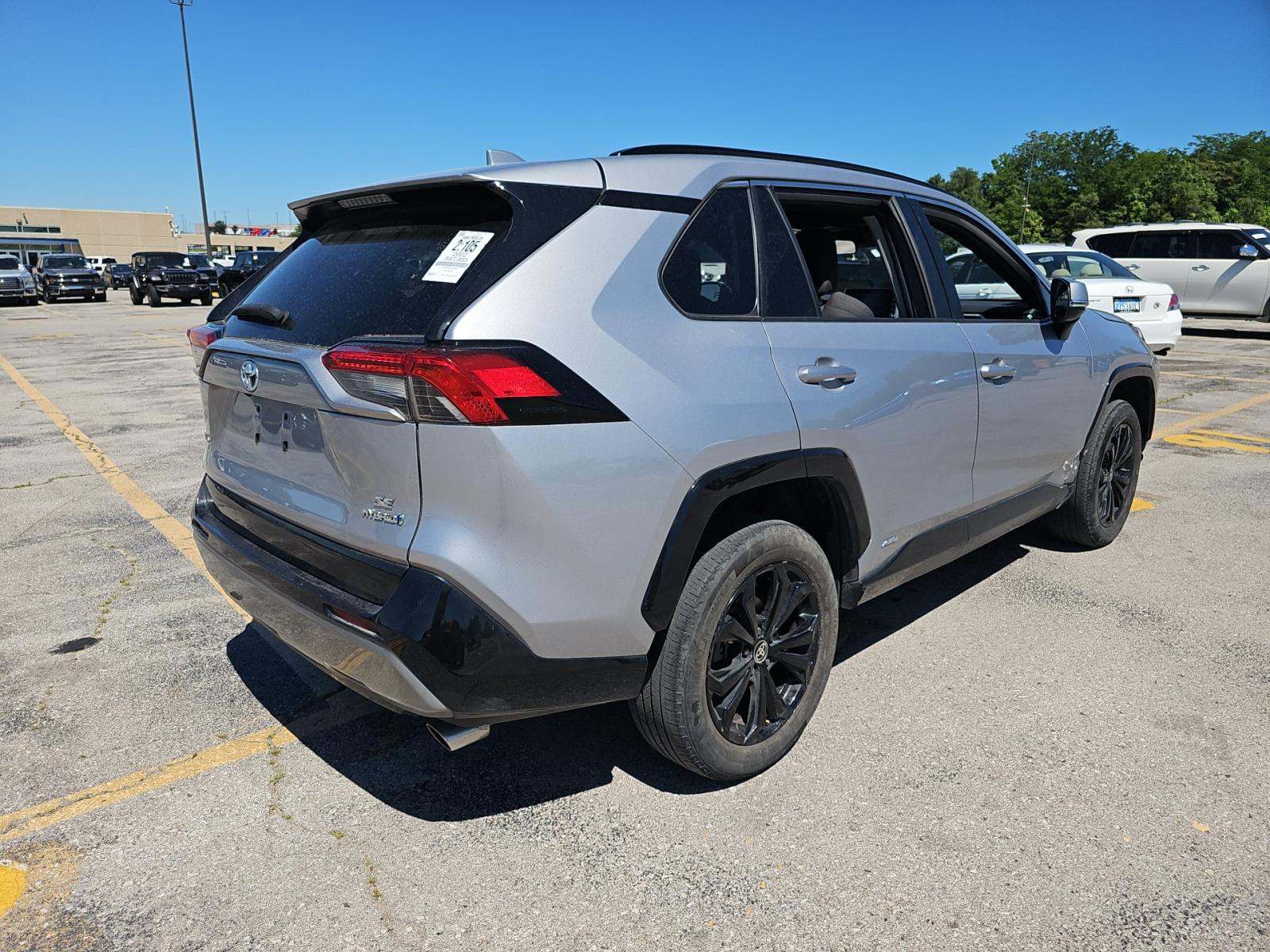 2022 Toyota RAV4 Hybrid SE AWD