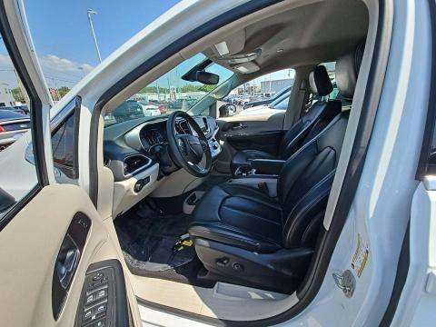 2023 Chrysler Pacifica Touring L FWD