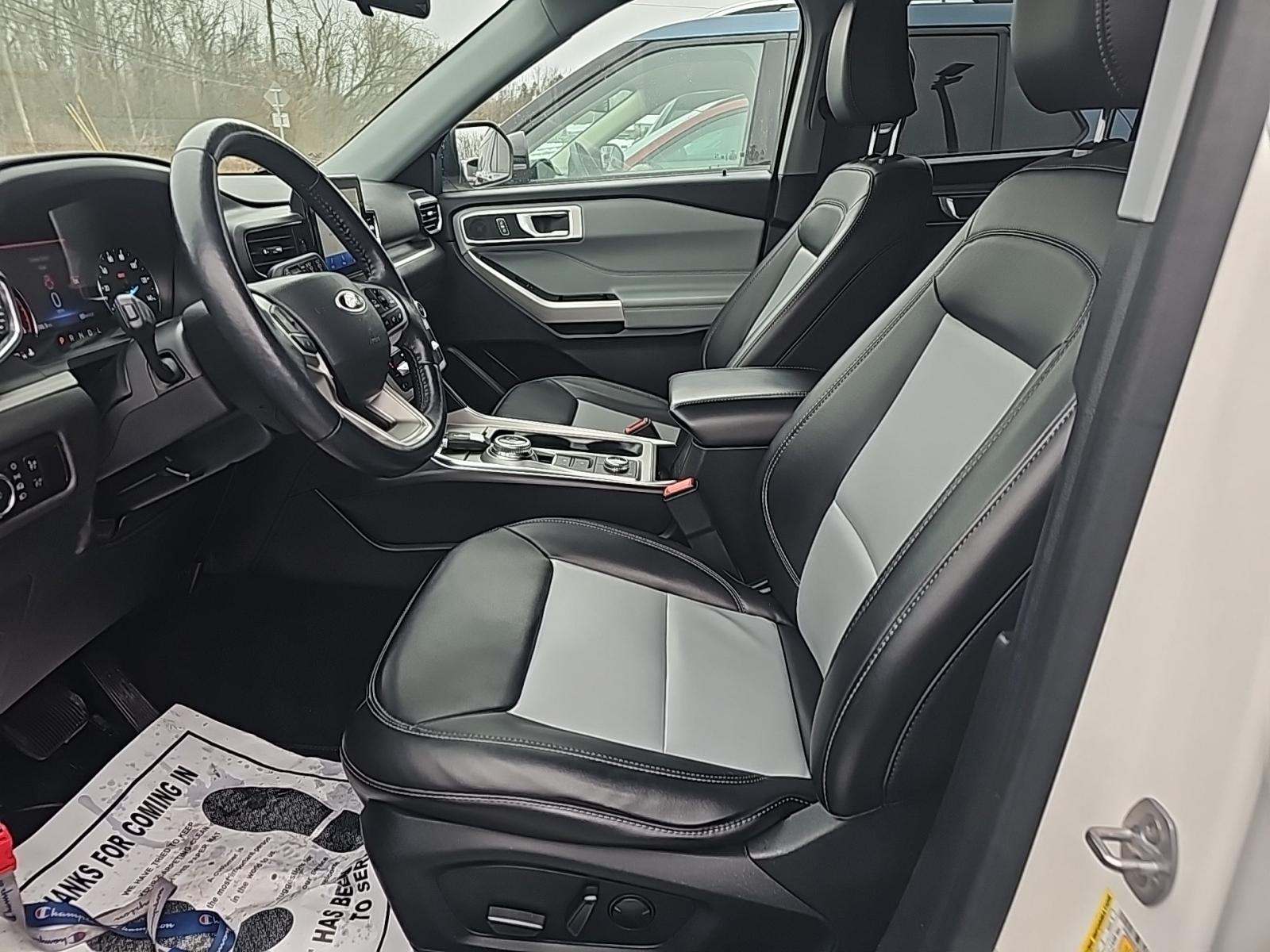 2023 Ford Explorer XLT AWD