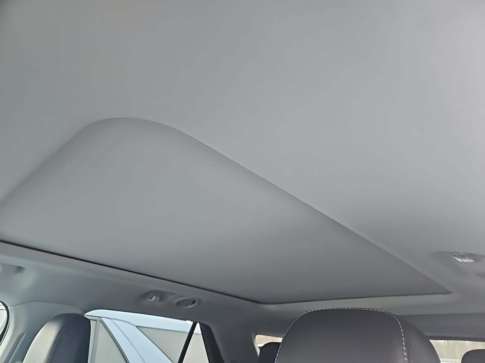 2023 Ford Explorer XLT AWD