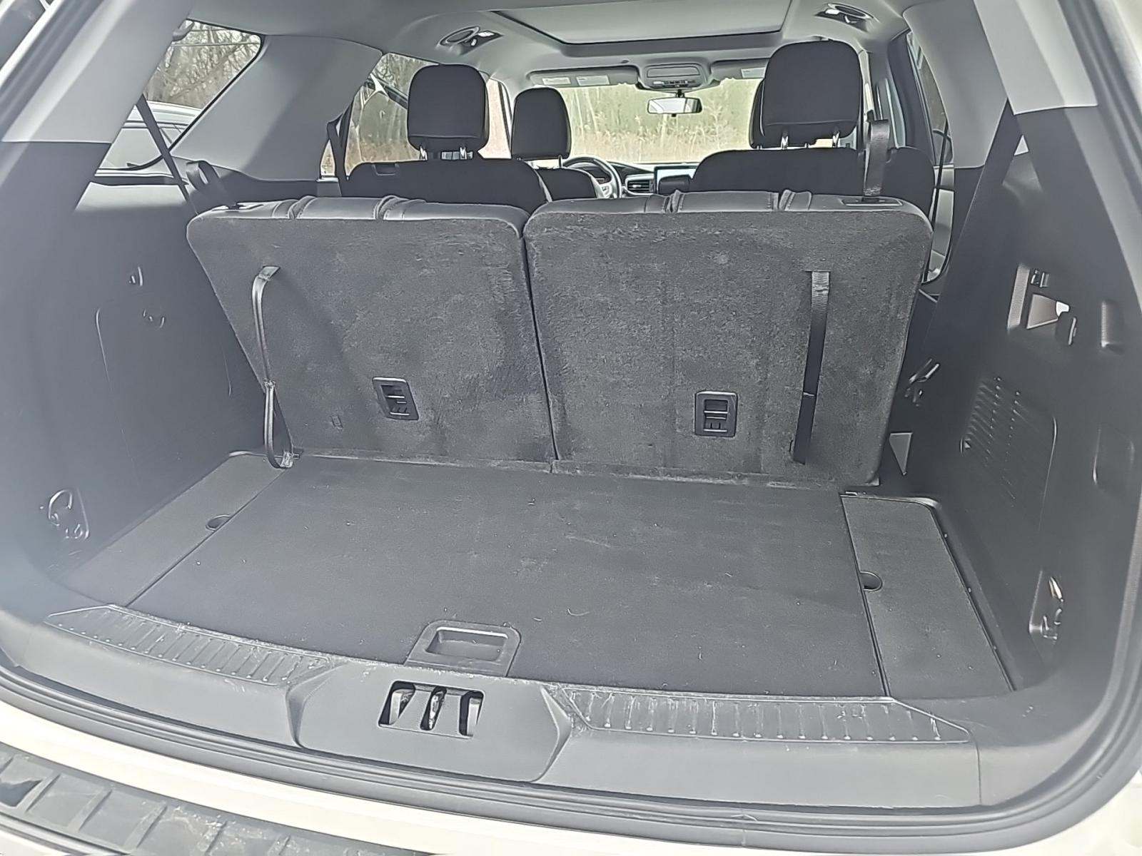 2023 Ford Explorer XLT AWD