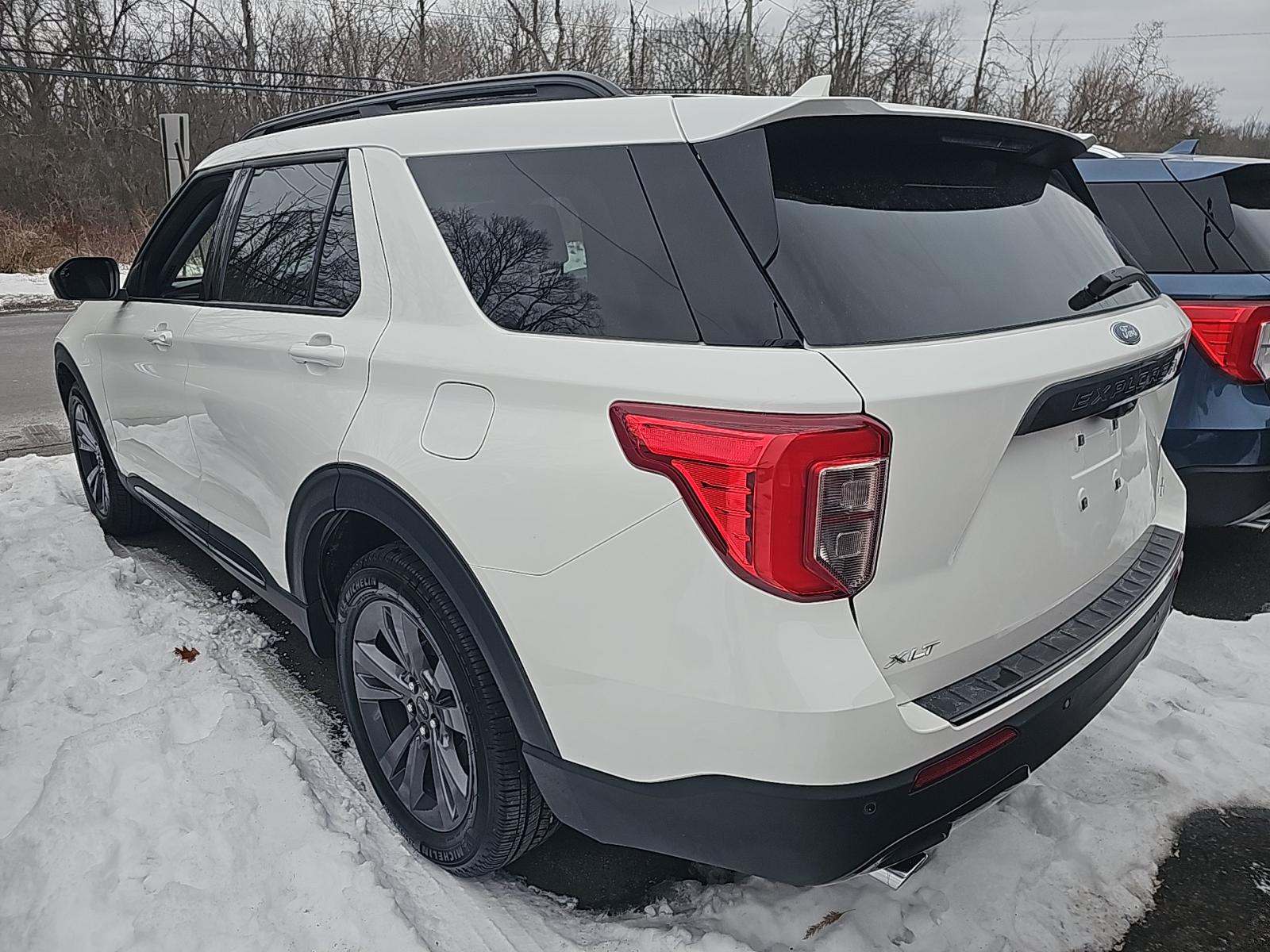 2023 Ford Explorer XLT AWD