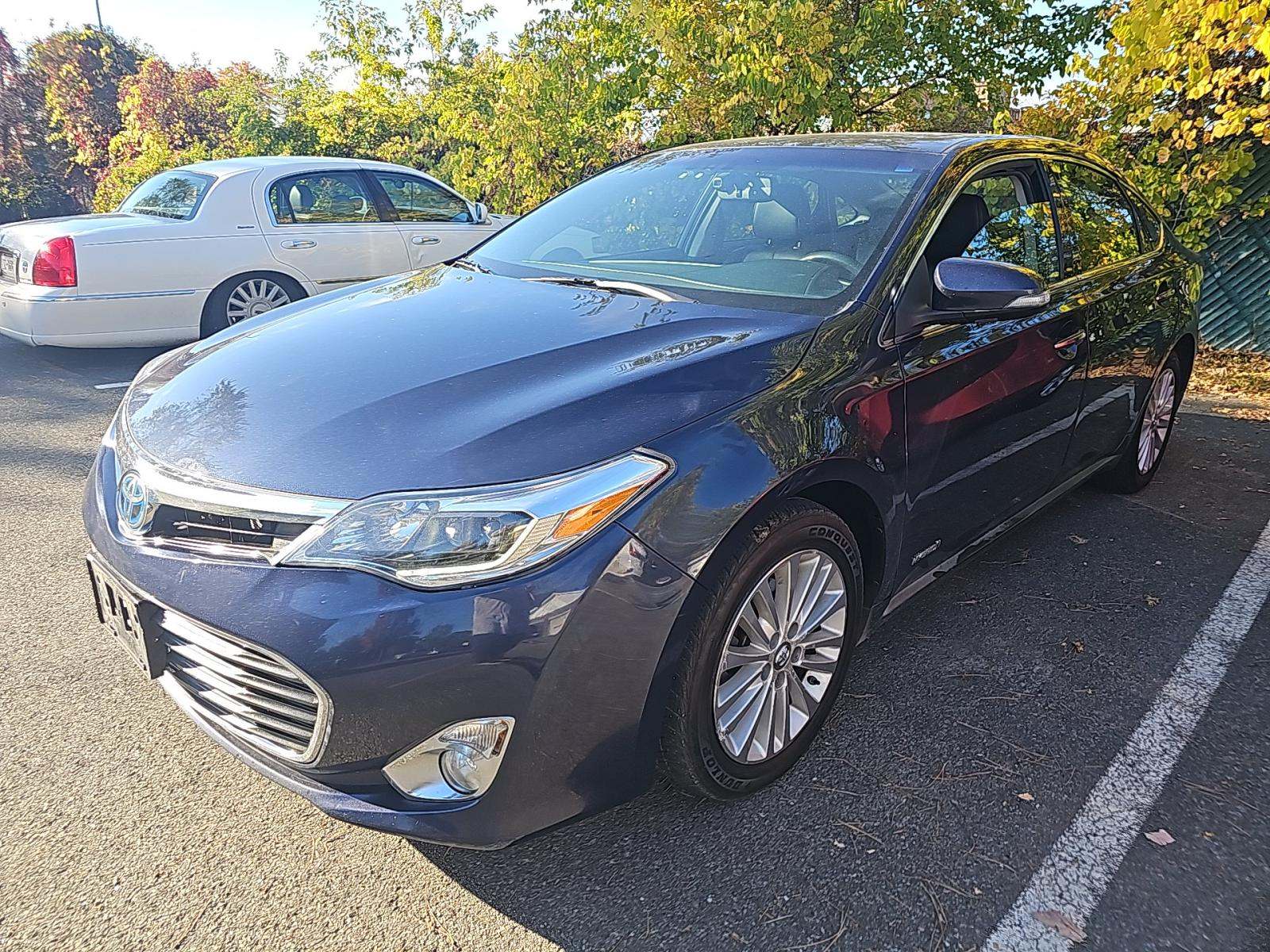 2015 Toyota Avalon Hybrid Limited FWD