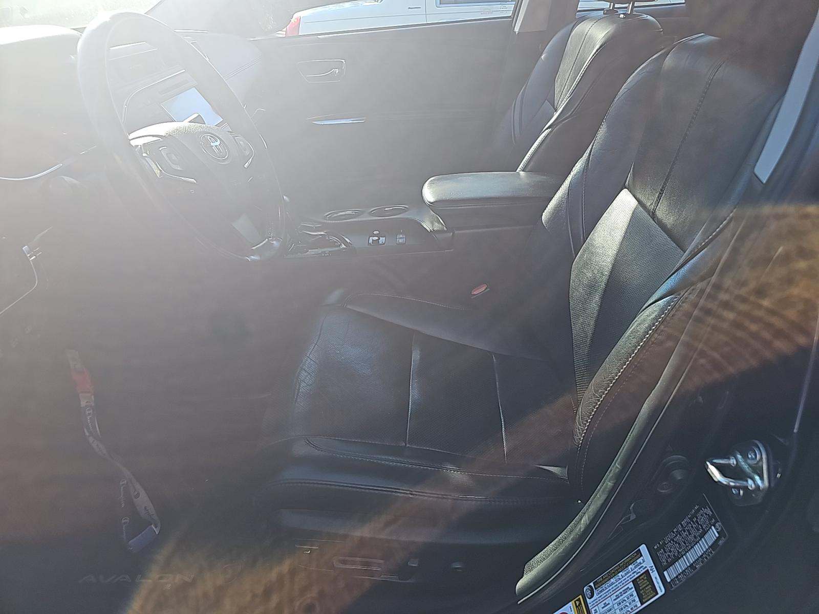 2015 Toyota Avalon Hybrid Limited FWD