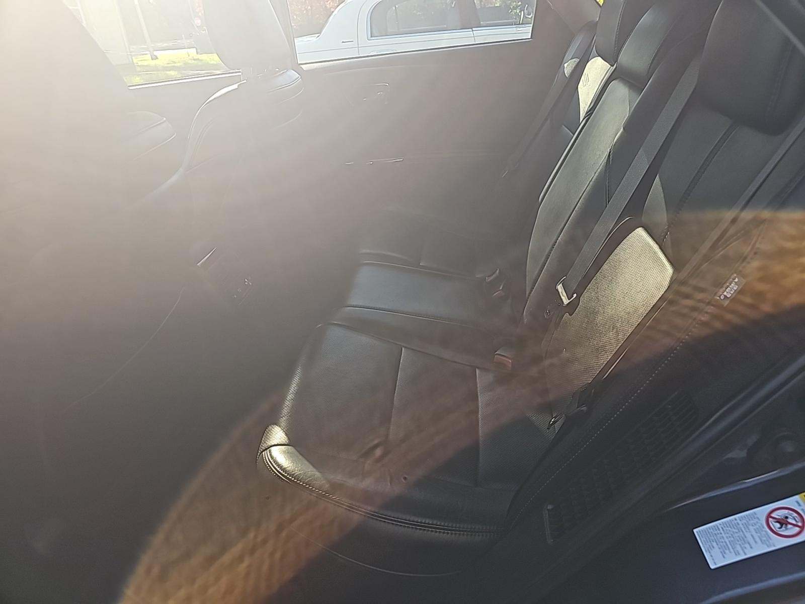 2015 Toyota Avalon Hybrid Limited FWD