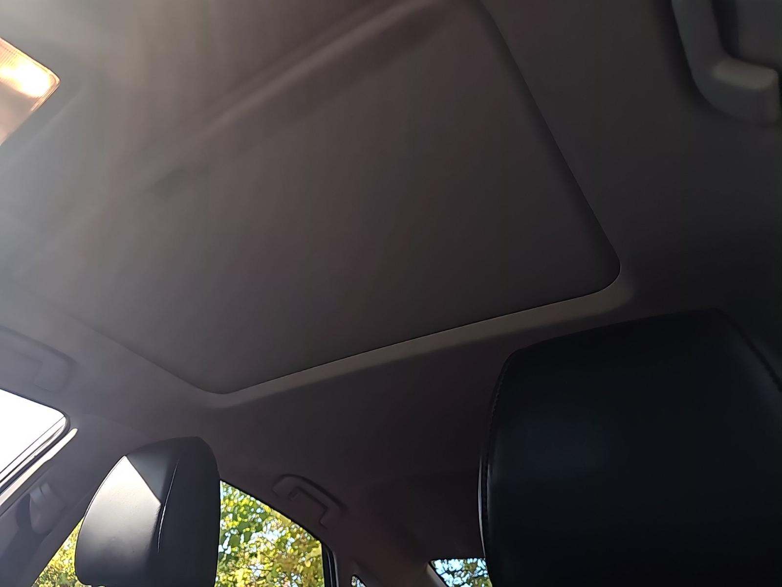 2015 Toyota Avalon Hybrid Limited FWD