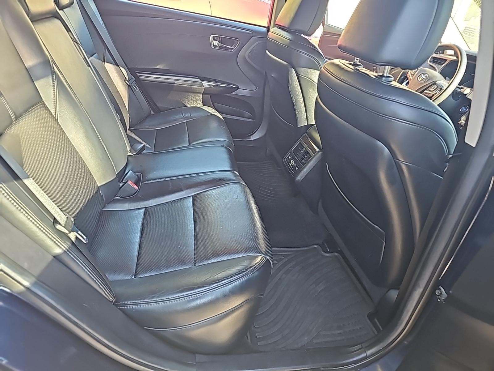 2015 Toyota Avalon Hybrid Limited FWD