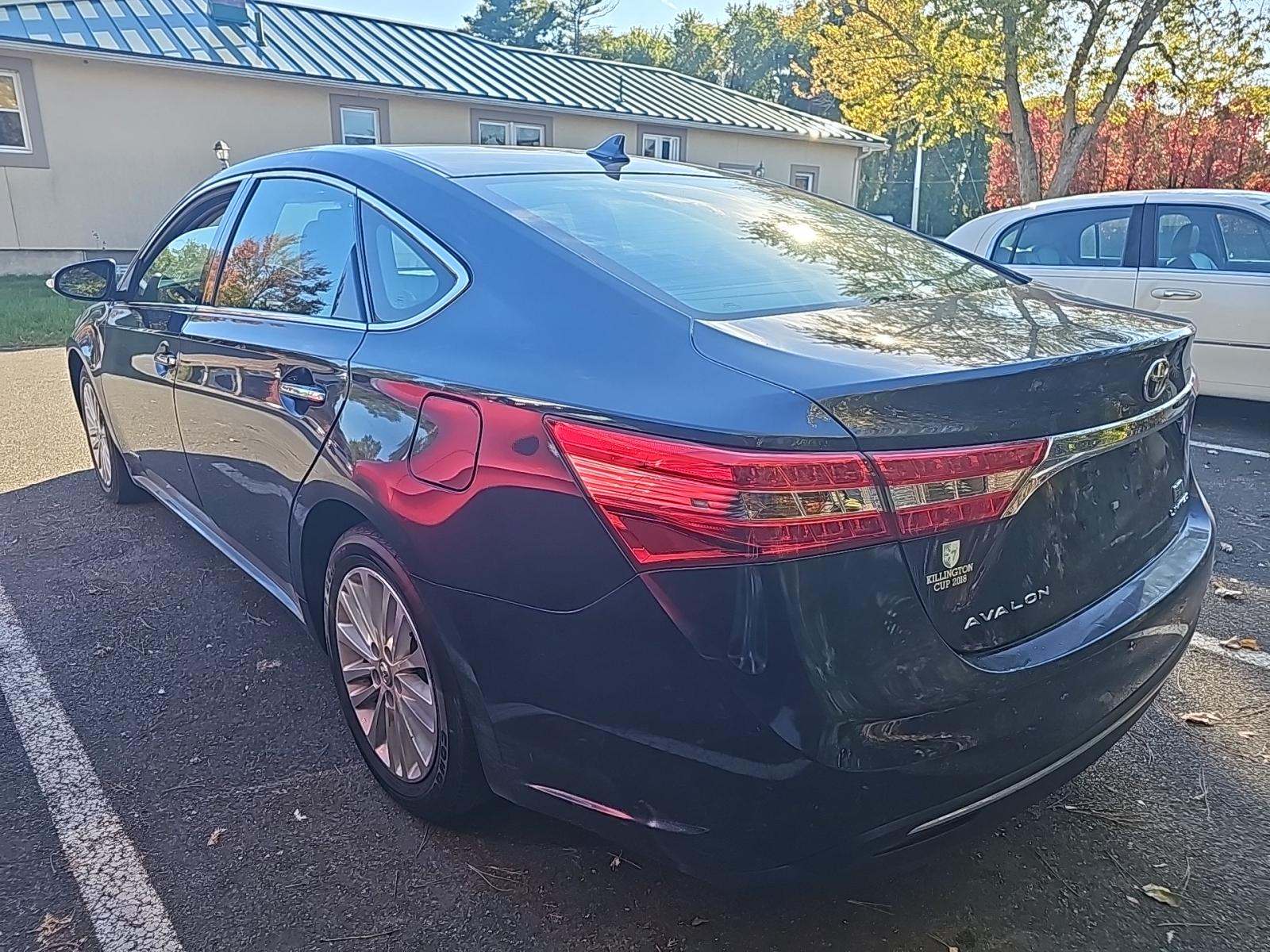 2015 Toyota Avalon Hybrid Limited FWD