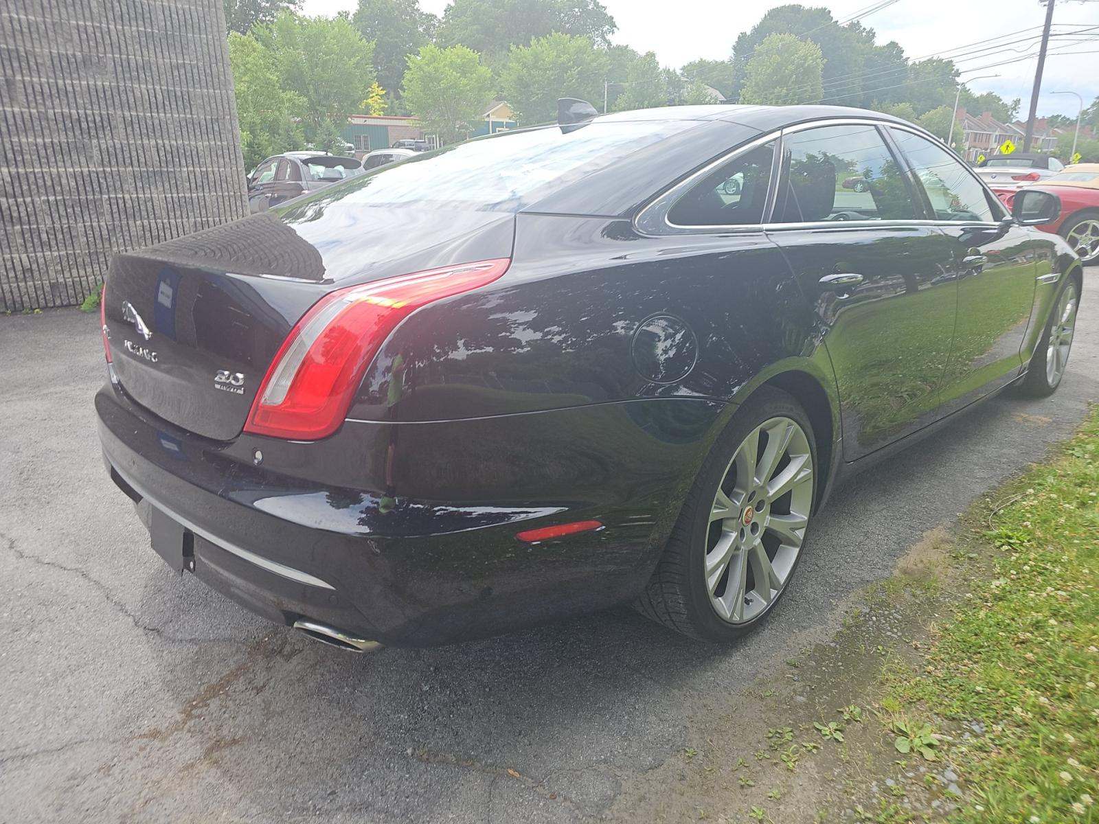 2017 Jaguar XJ L Portfolio AWD