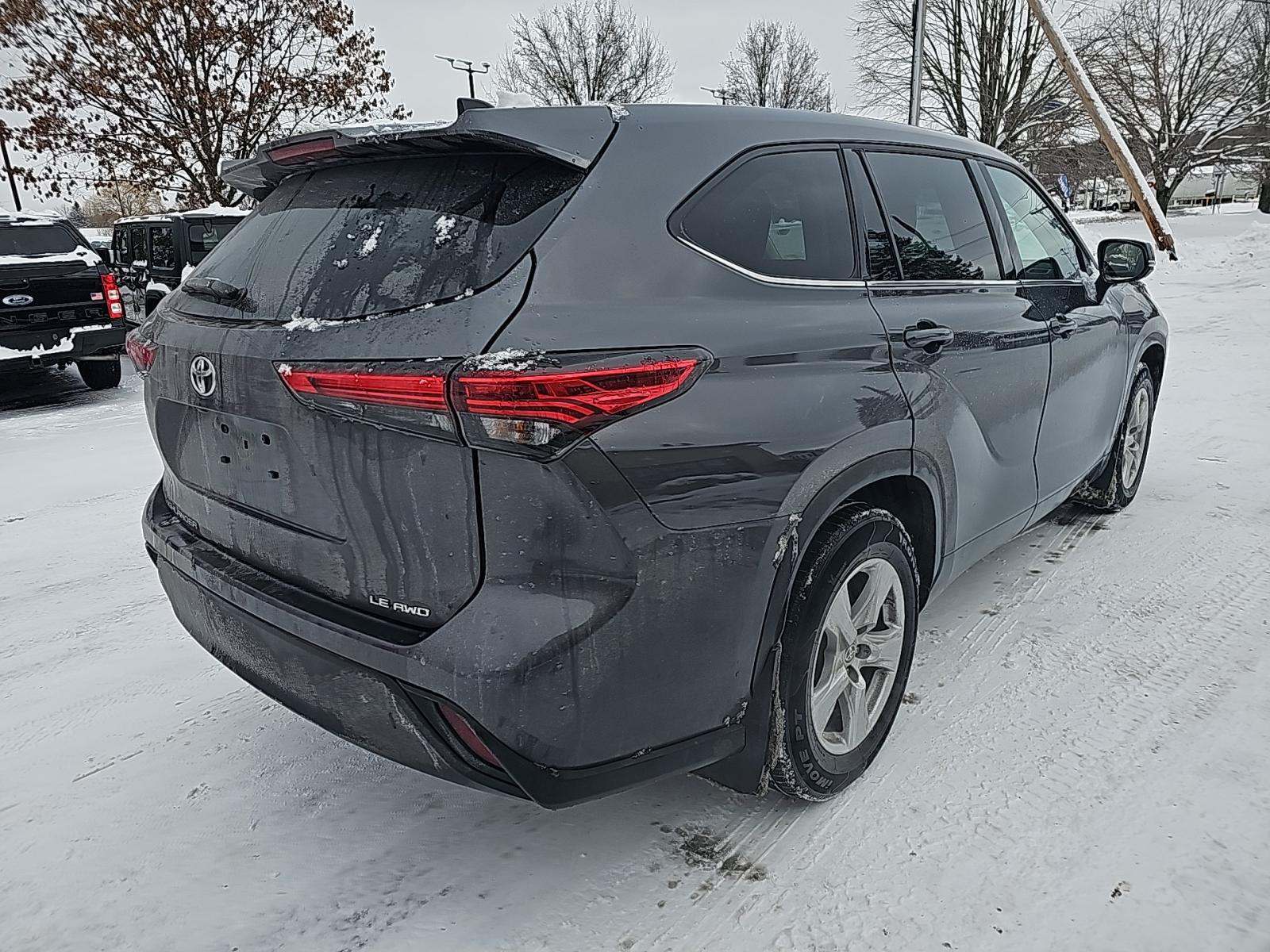 2022 Toyota Highlander LE AWD
