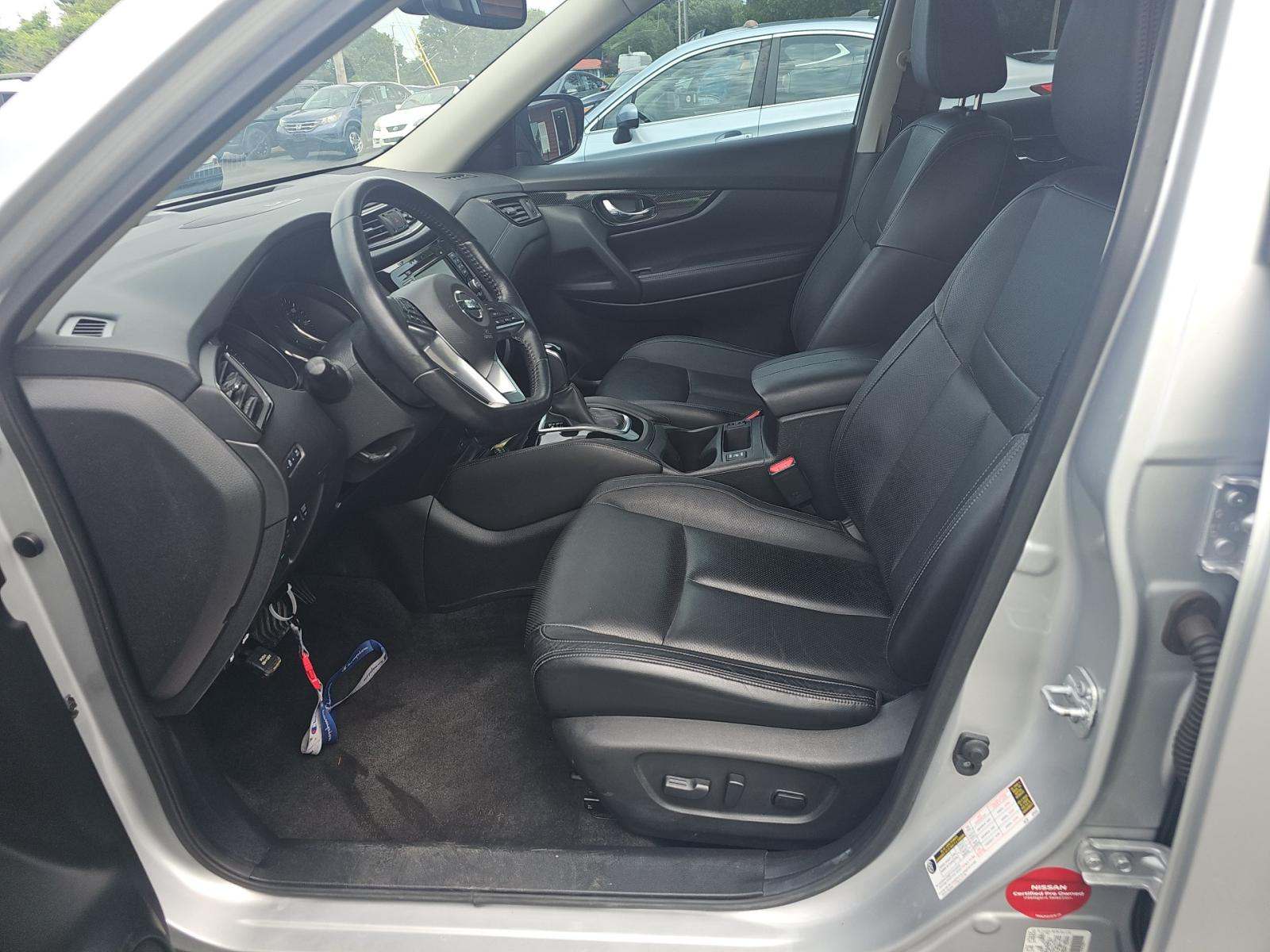 2017 Nissan Rogue SL FWD
