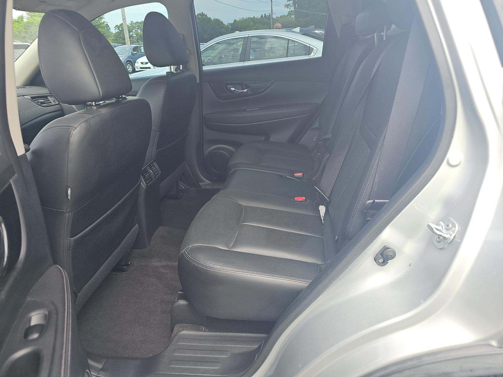 2017 Nissan Rogue SL FWD