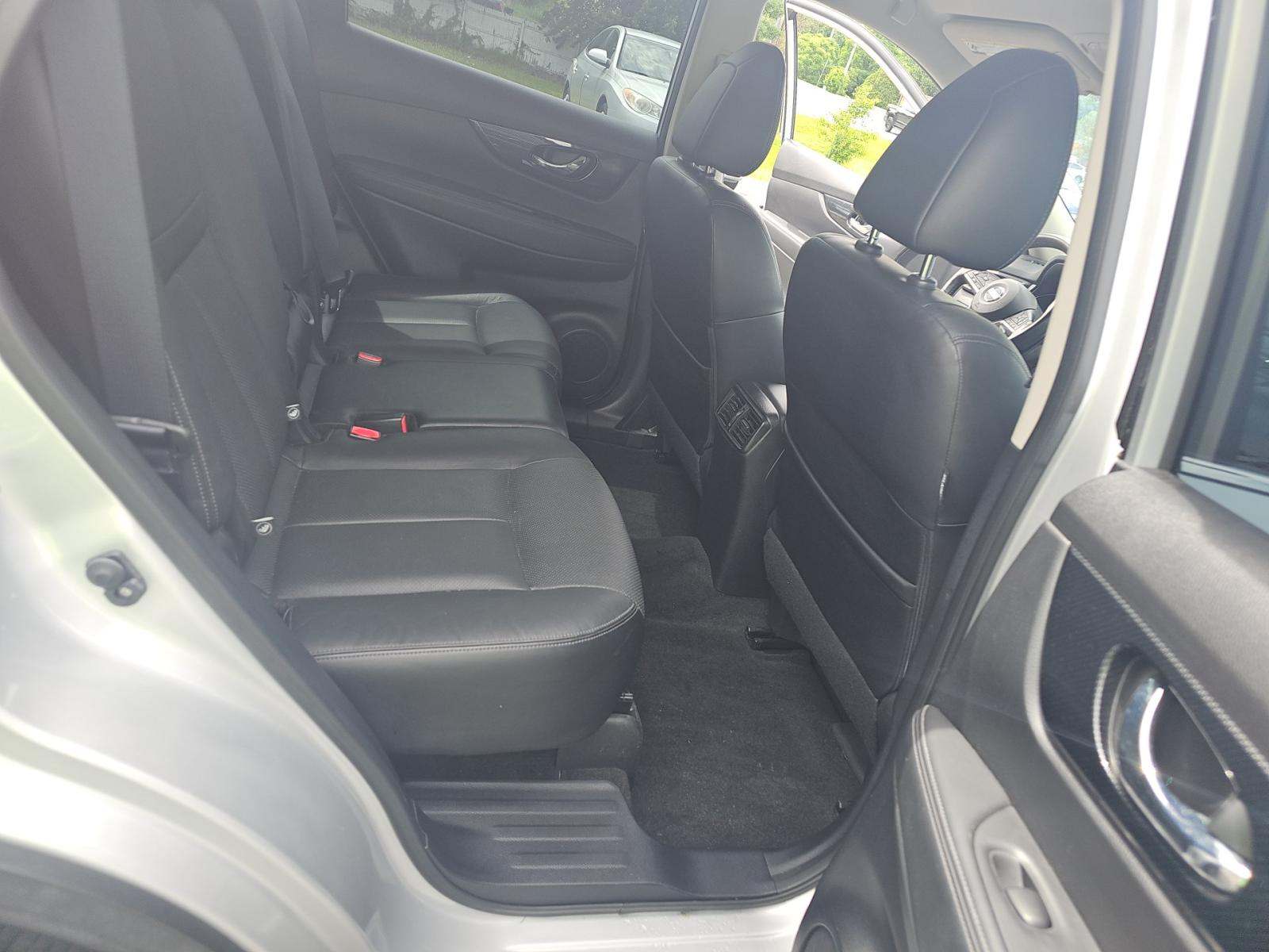 2017 Nissan Rogue SL FWD