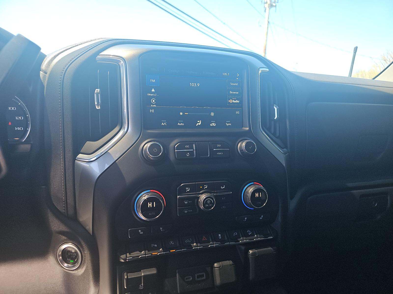 CHEVROLET SILVERADO - 10