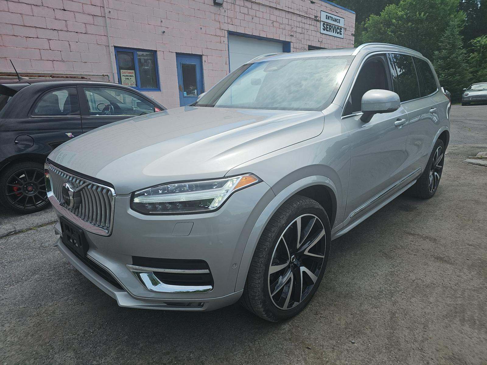 2023 Volvo XC90 B6 Plus AWD