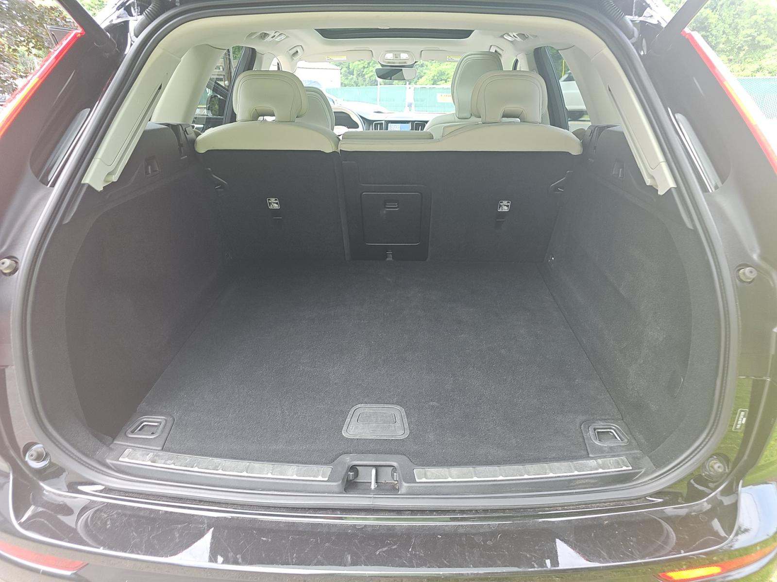 2023 Volvo XC60 B5 Core AWD