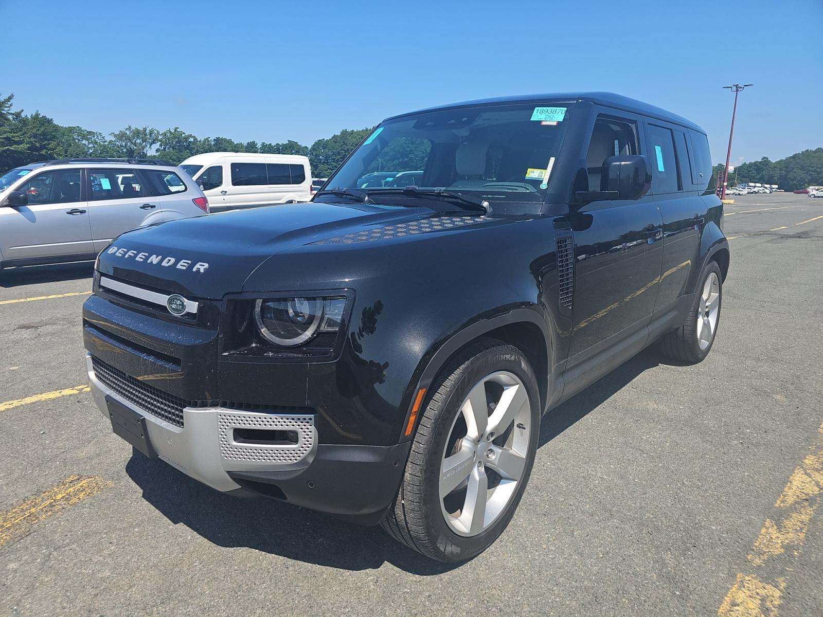 2024 Land Rover Defender 110 SE AWD