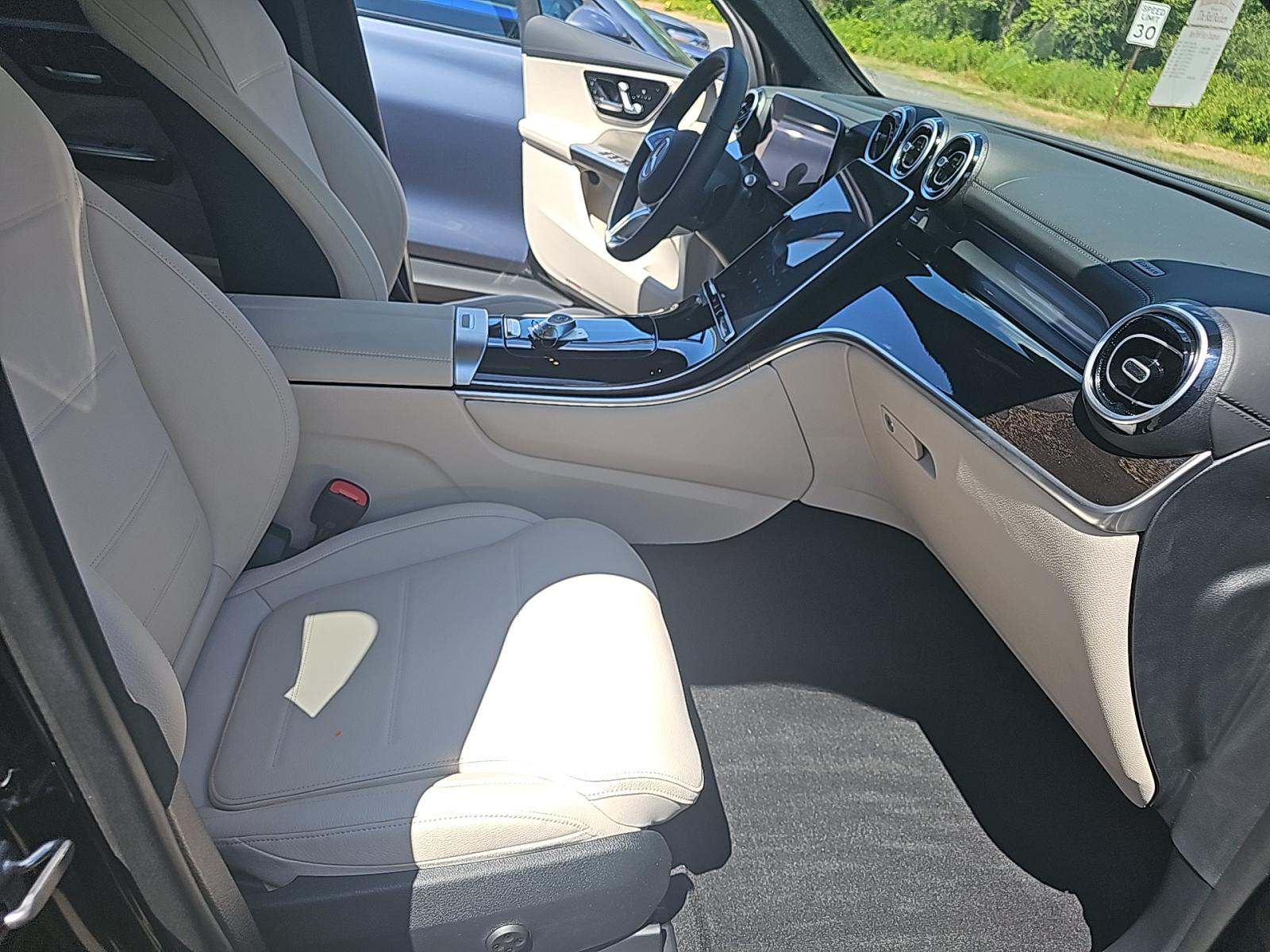 2024 Mercedes-Benz GLC GLC 300 AWD