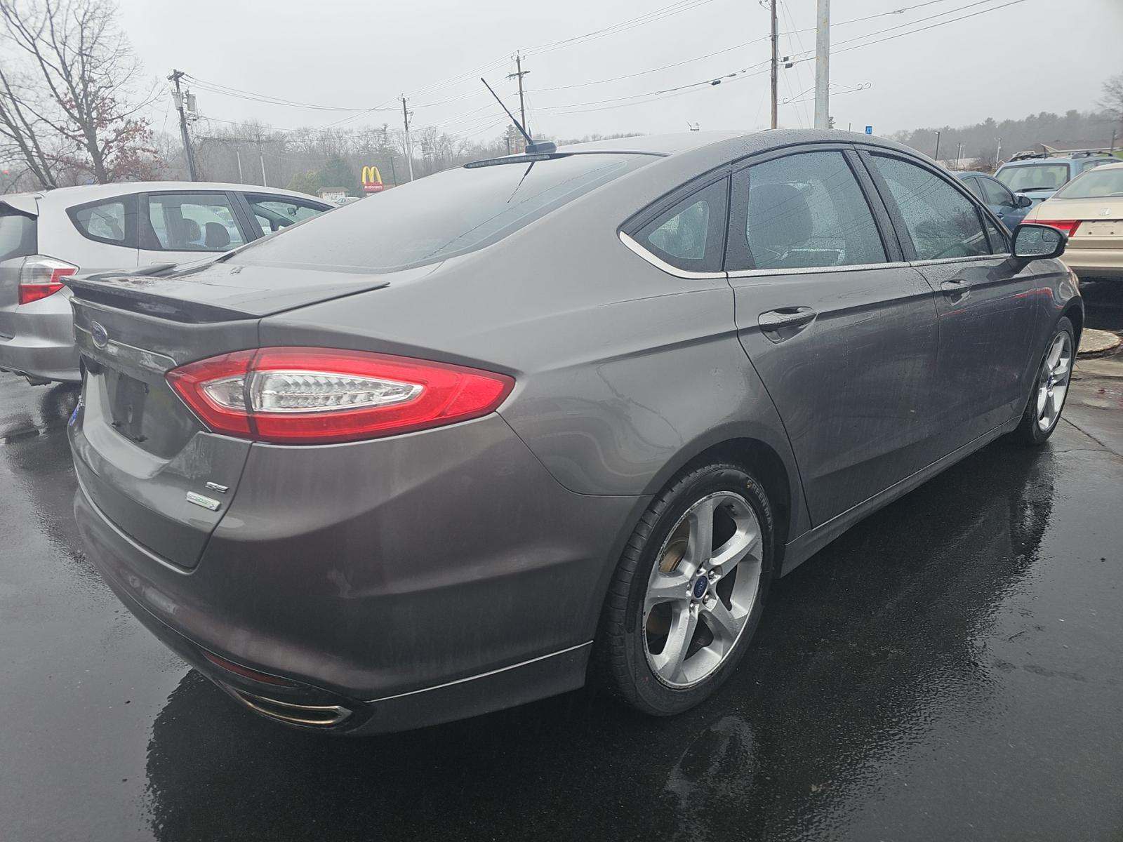 FORD FUSION - 3