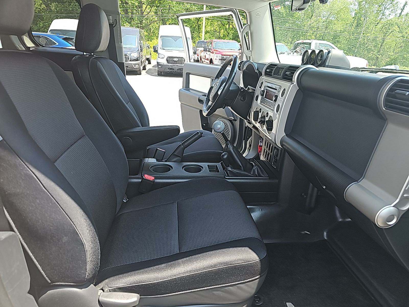 2011 Toyota FJ Cruiser Base AWD