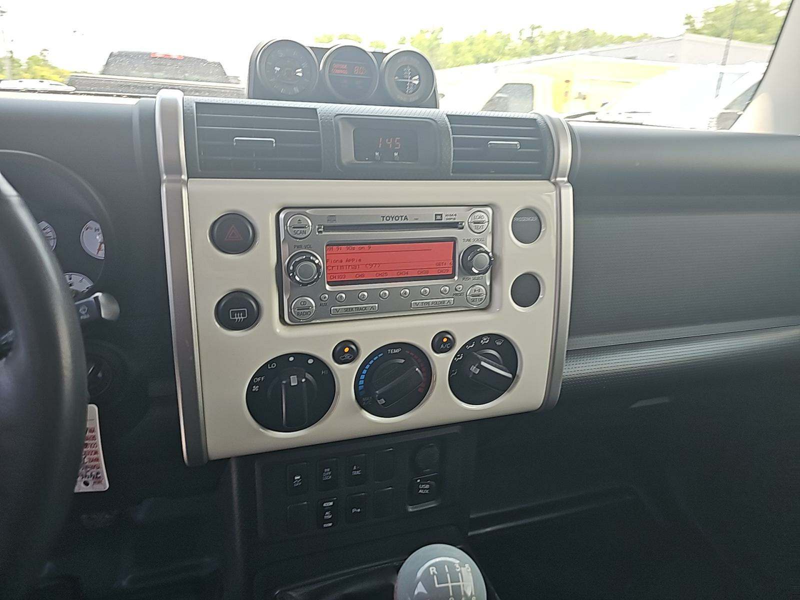 2011 Toyota FJ Cruiser Base AWD