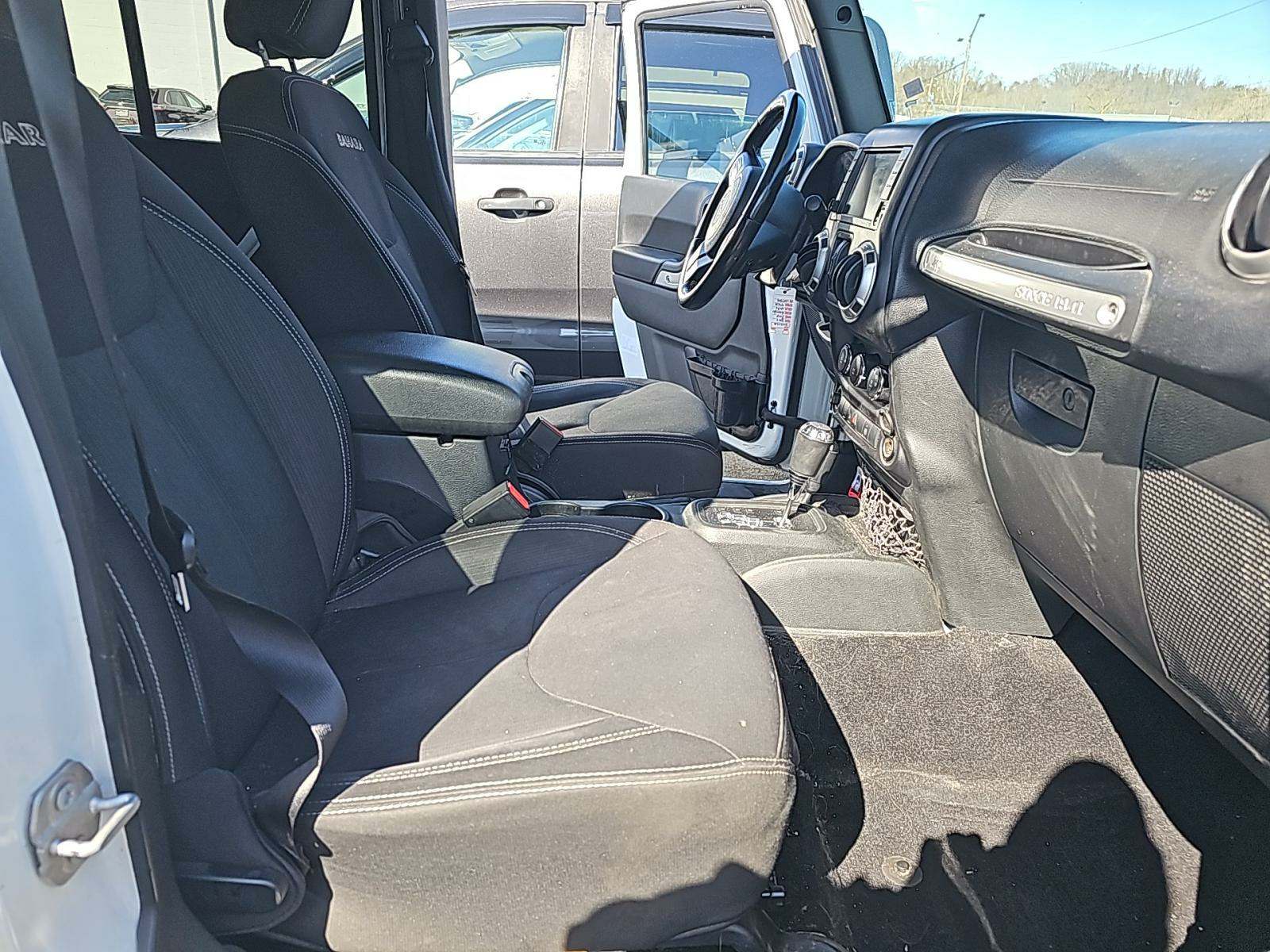 2016 Jeep Wrangler Unlimited Sahara AWD