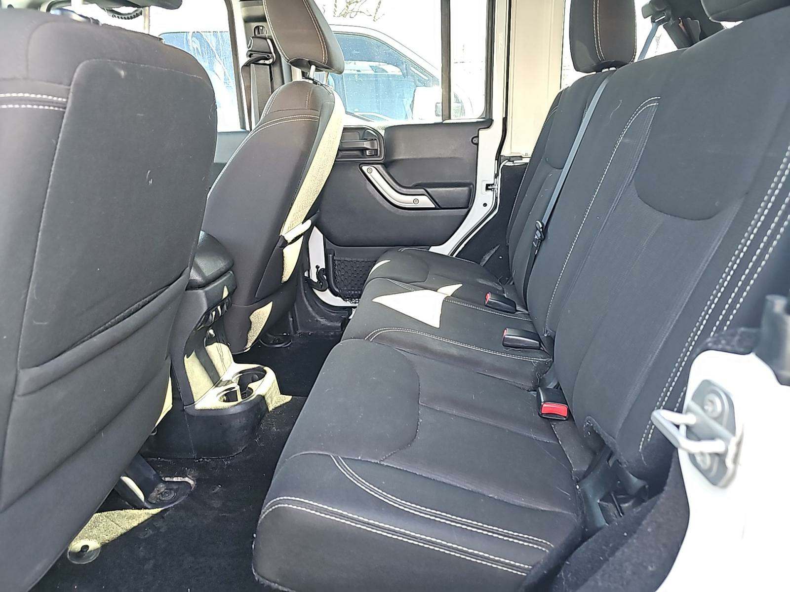 2016 Jeep Wrangler Unlimited Sahara AWD