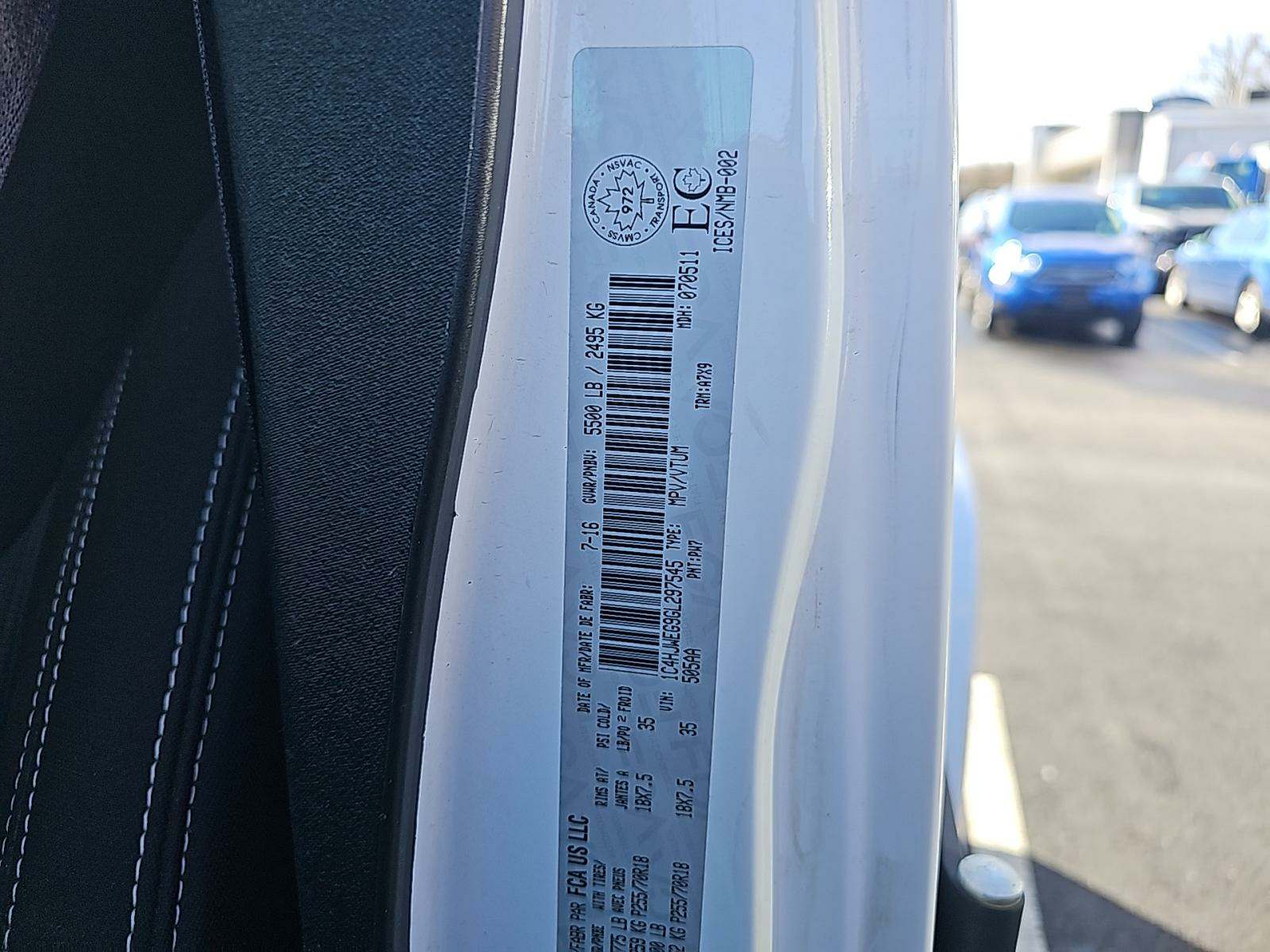 2016 Jeep Wrangler Unlimited Sahara AWD