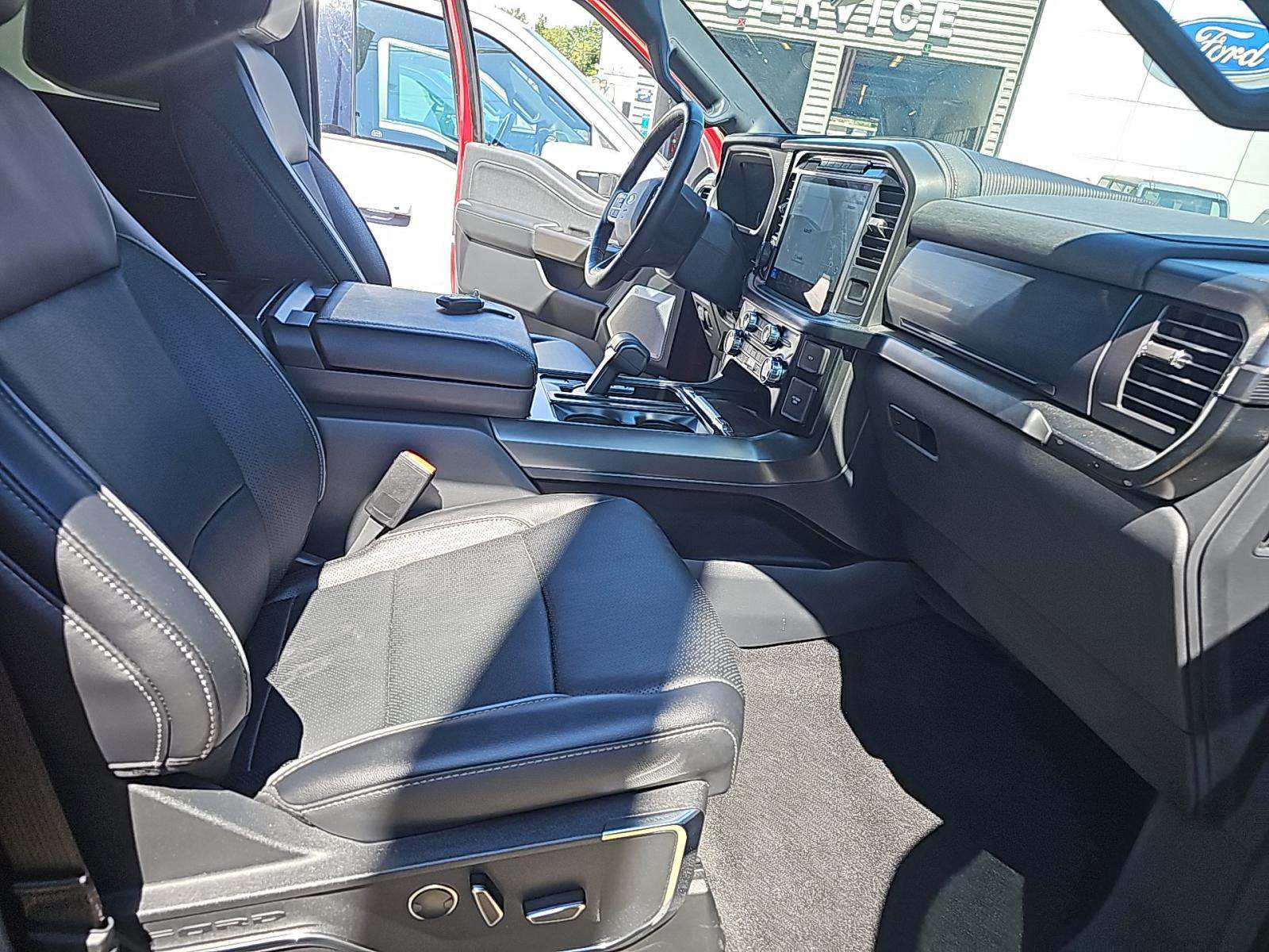 2024 Ford F-150 Hybrid Lariat AWD