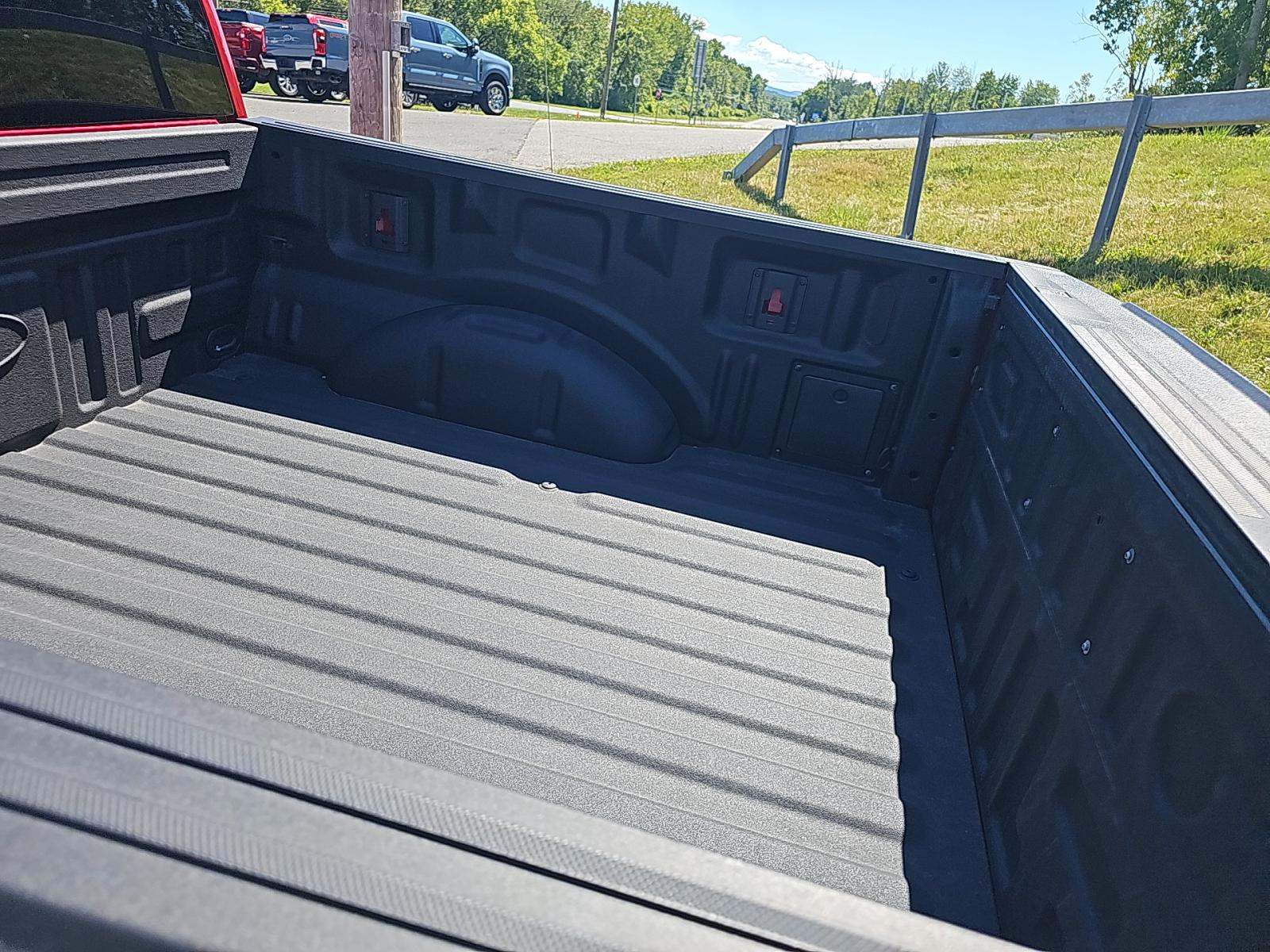 2024 Ford F-150 Hybrid Lariat AWD