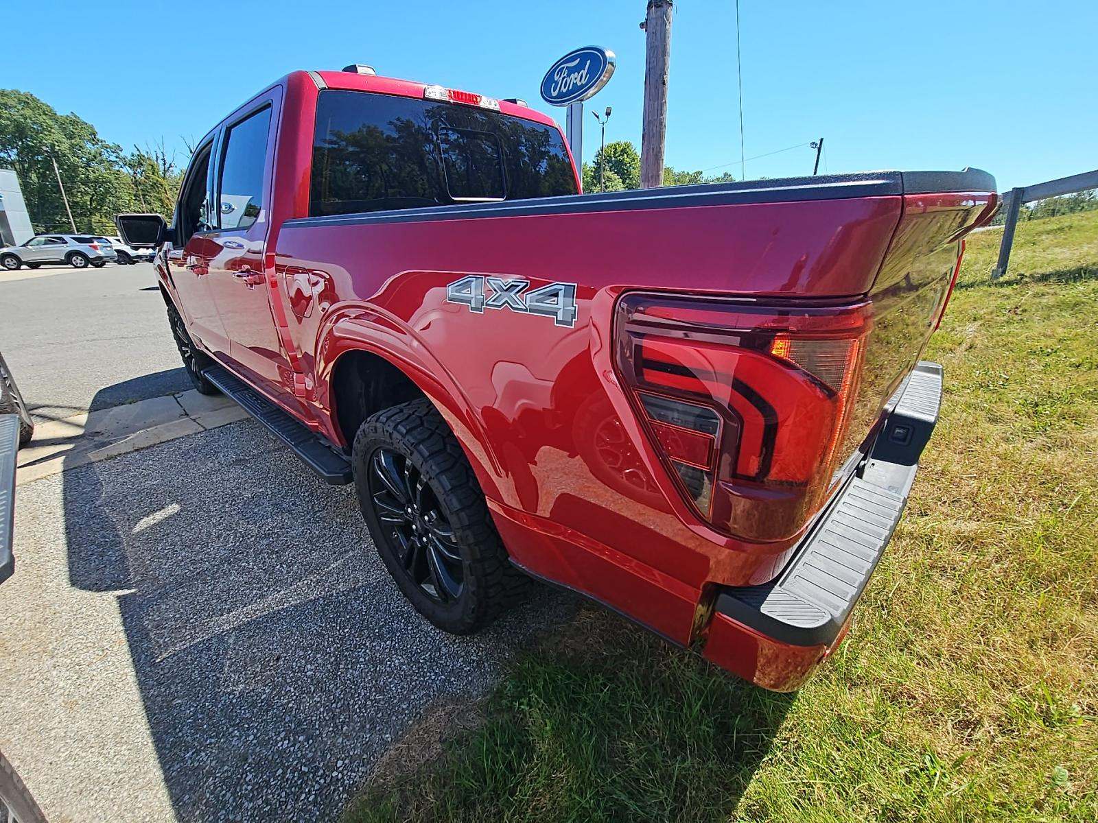 2024 Ford F-150 Hybrid Lariat AWD