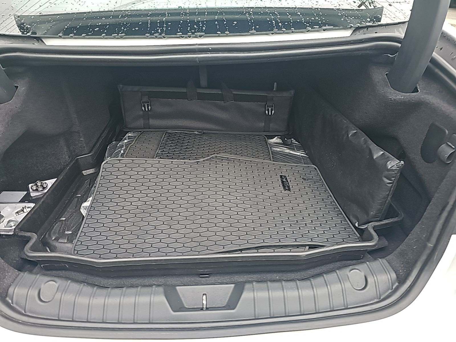 2022 Jaguar XF R-Dynamic SE AWD