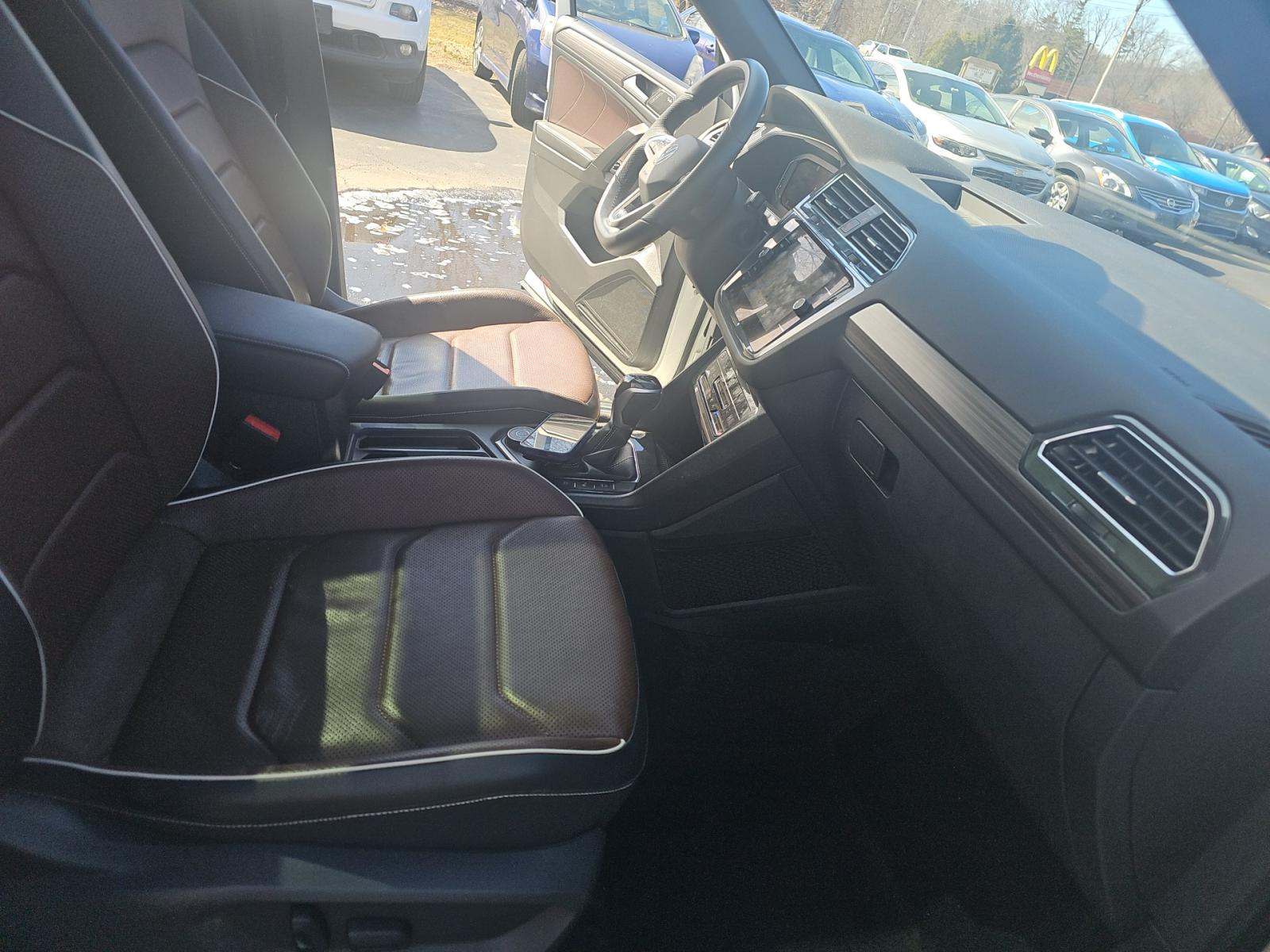 2022 Volkswagen Tiguan 2.0T SEL R-Line AWD