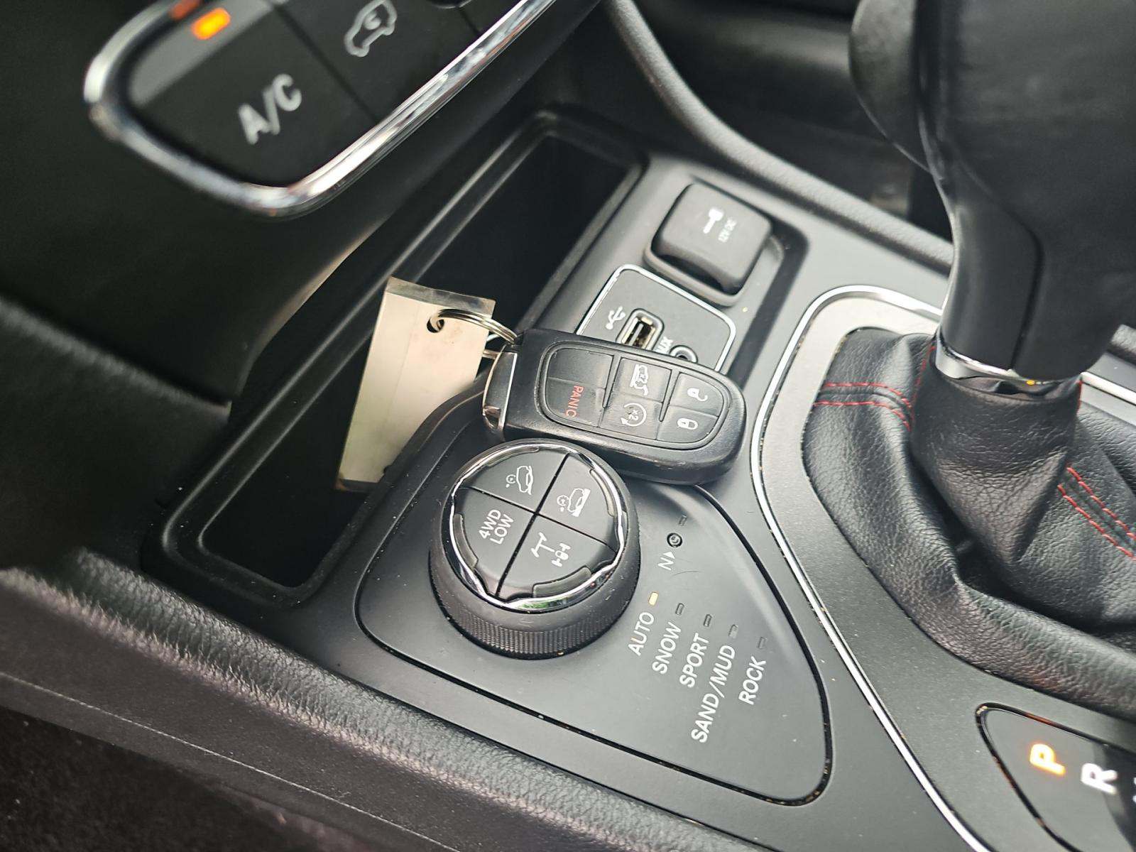 2019 Jeep Cherokee Trailhawk Elite Edition AWD