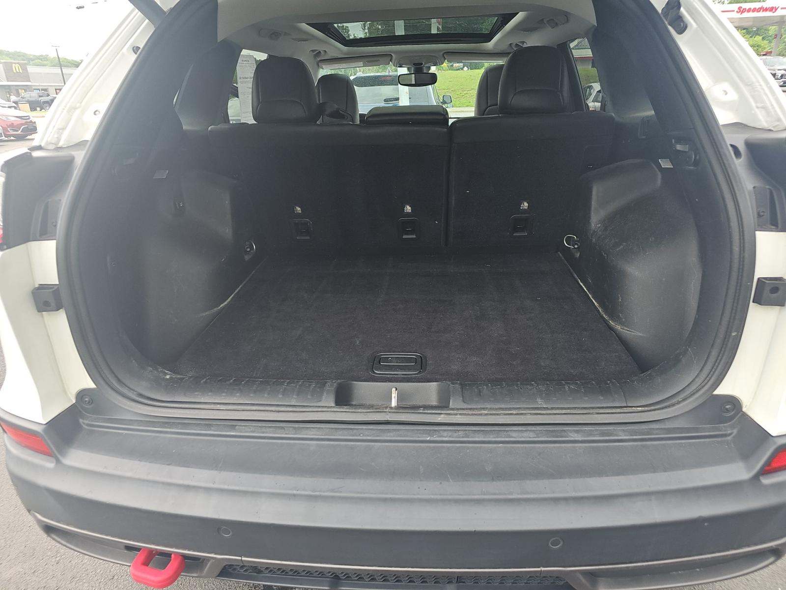 2019 Jeep Cherokee Trailhawk Elite Edition AWD