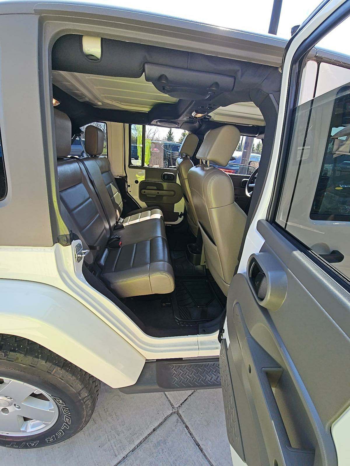 2010 Jeep Wrangler Unlimited Sahara AWD