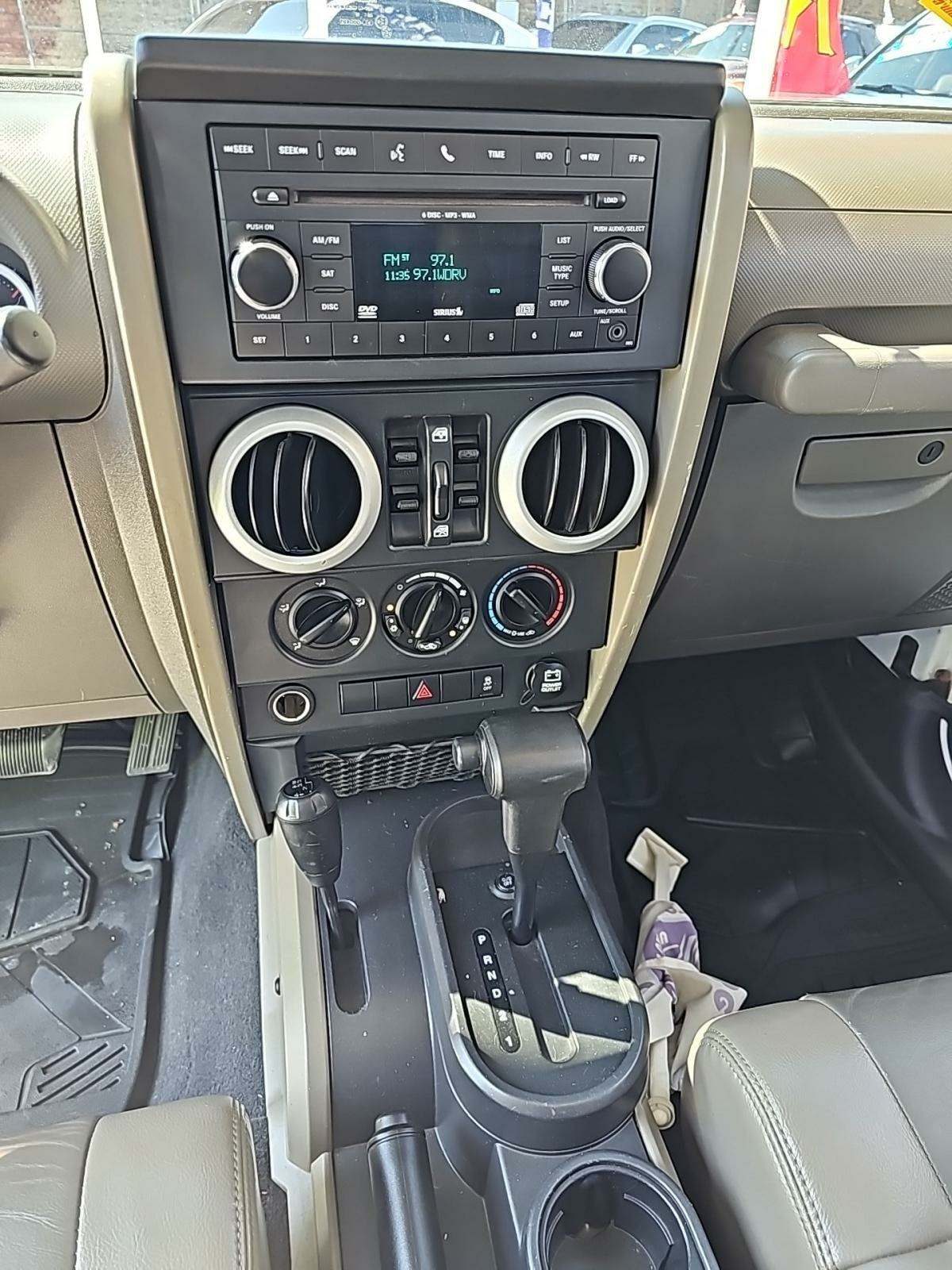 2010 Jeep Wrangler Unlimited Sahara AWD