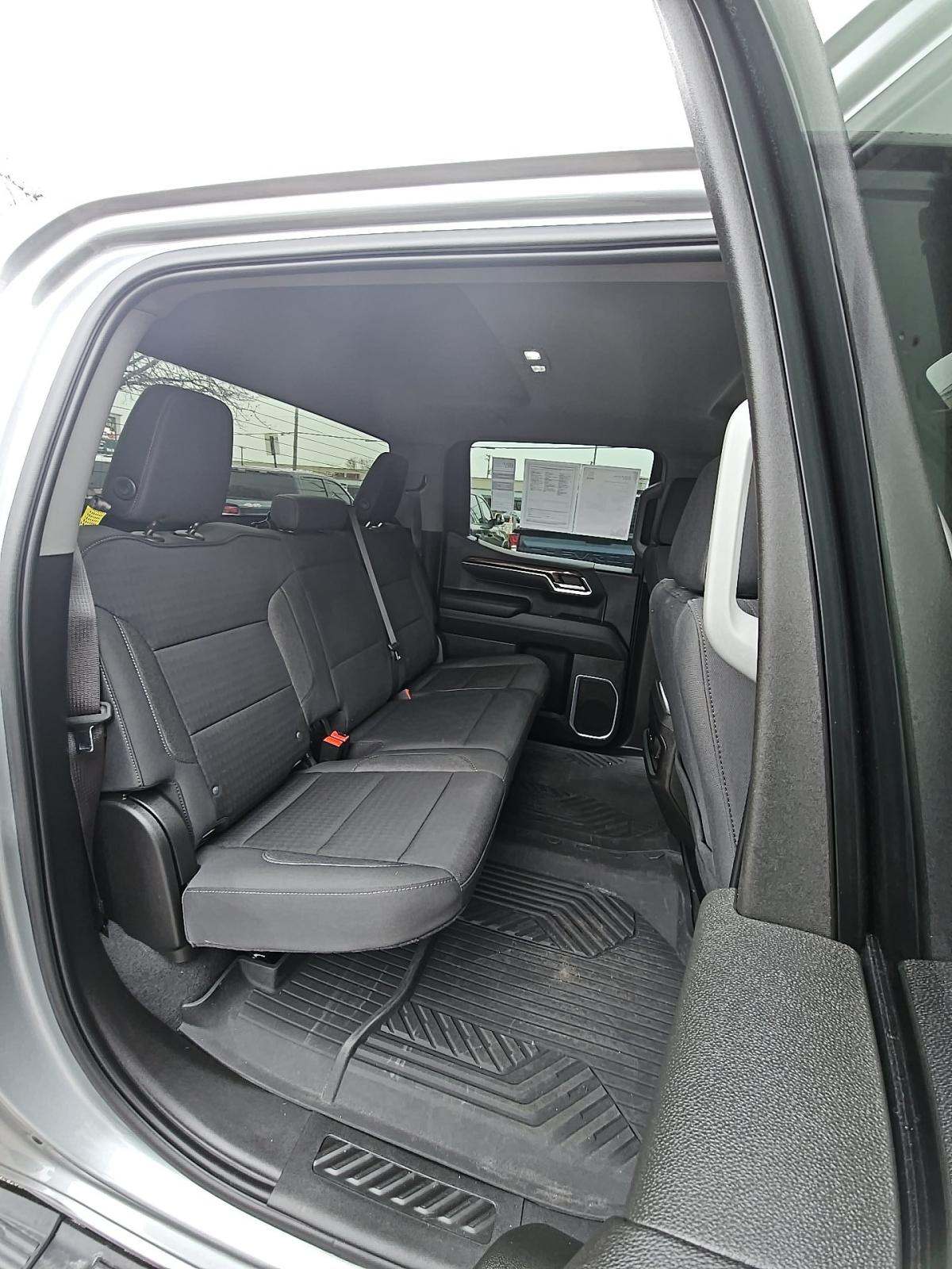 2023 Chevrolet Silverado 1500 RST AWD