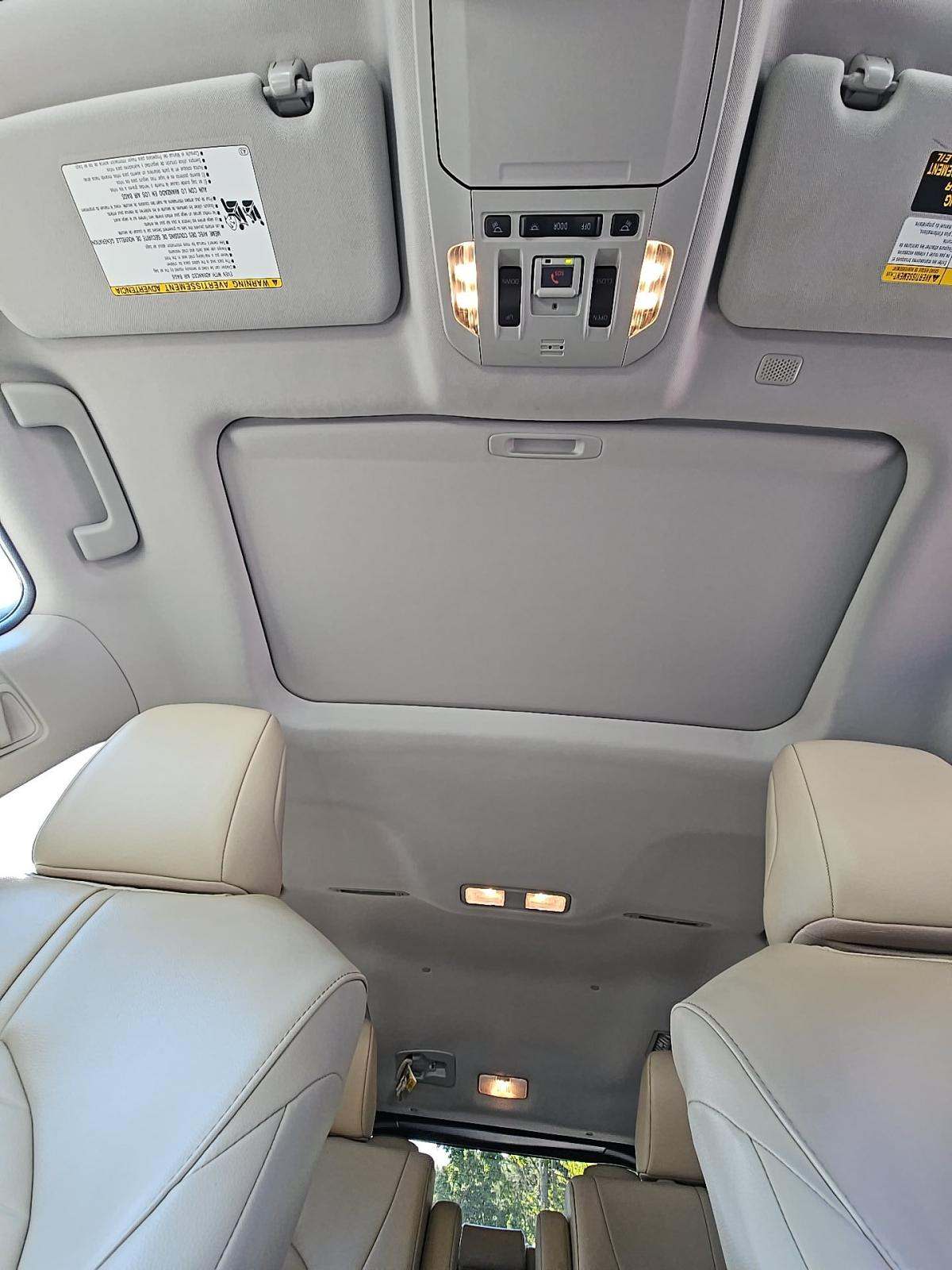 2022 Toyota Highlander Hybrid XLE AWD