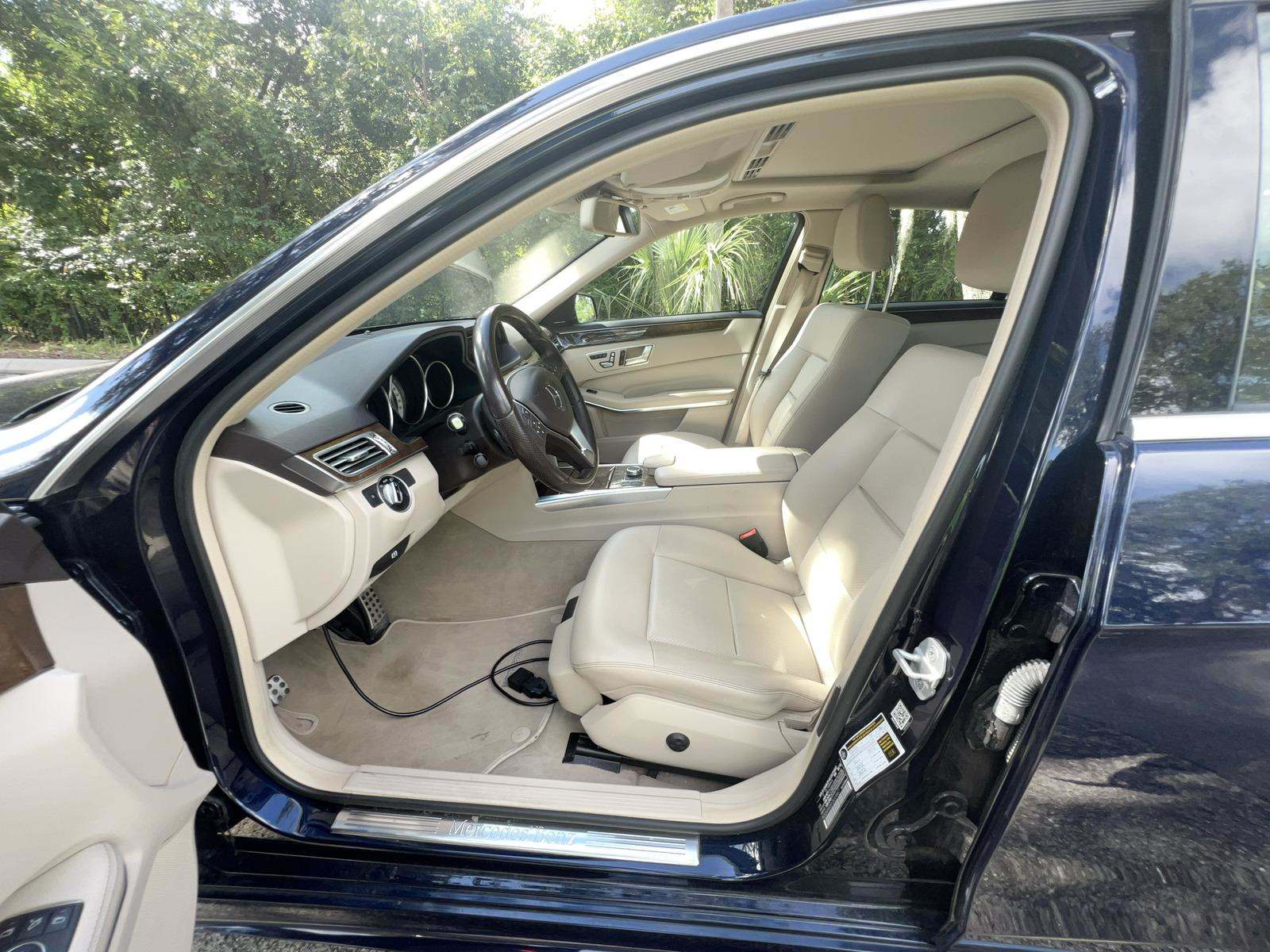 MERCEDES-BENZ E-CLASS - 2