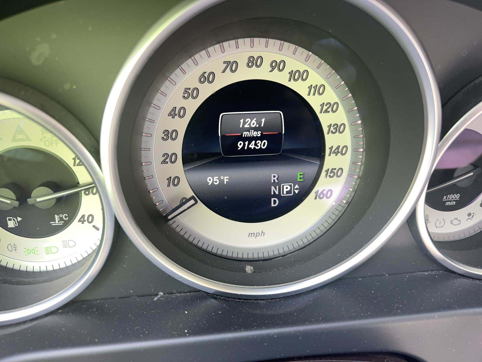 MERCEDES-BENZ E-CLASS - 5