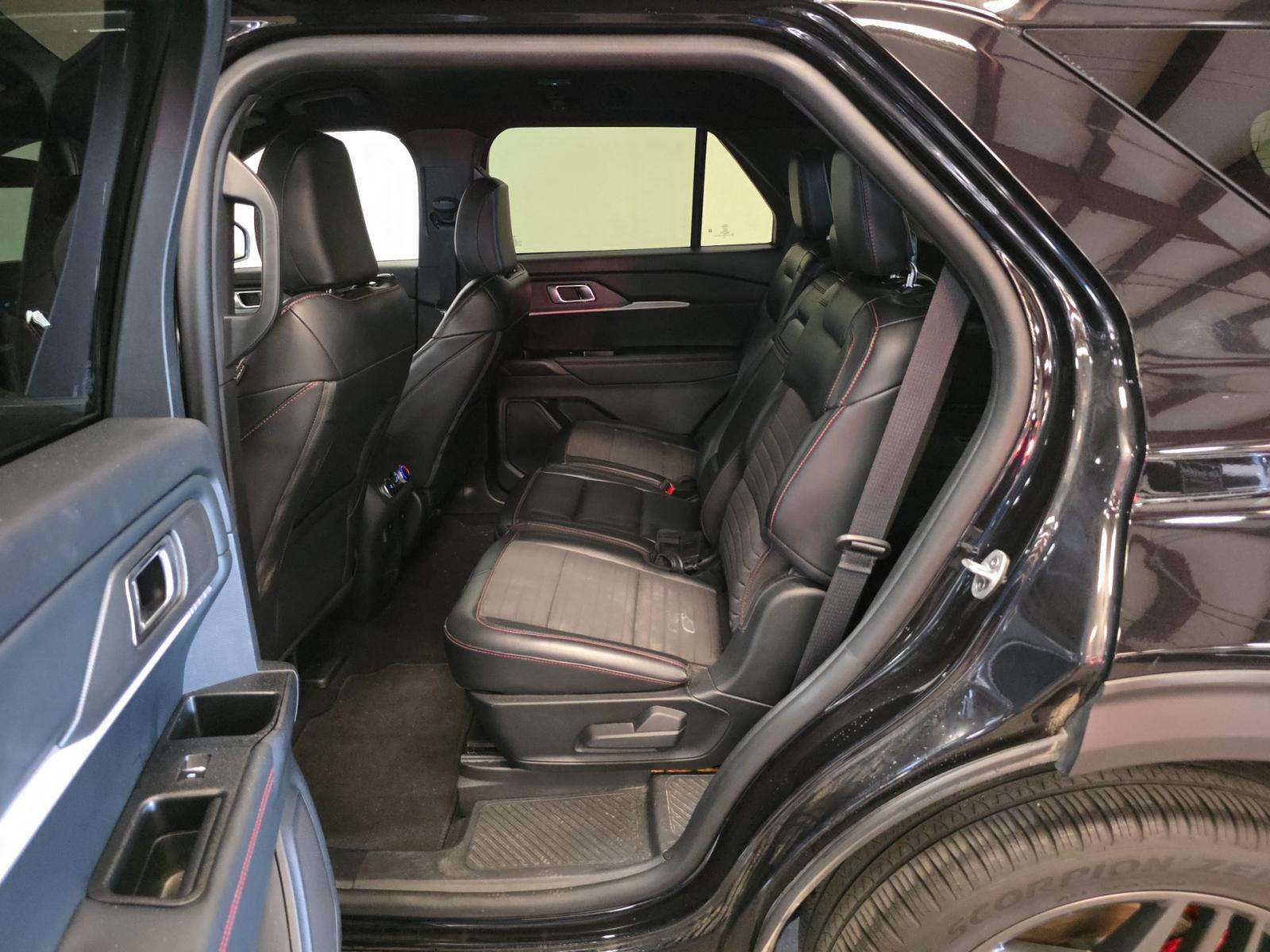 2025 Ford Explorer ST-Line AWD