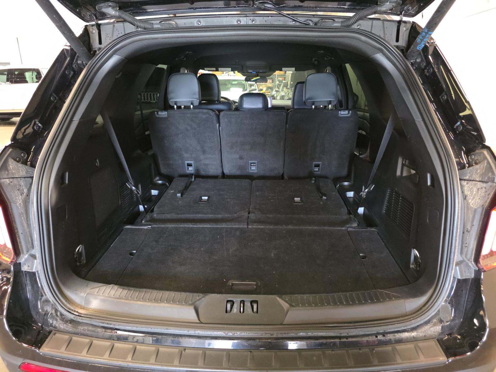 2025 Ford Explorer ST-Line AWD
