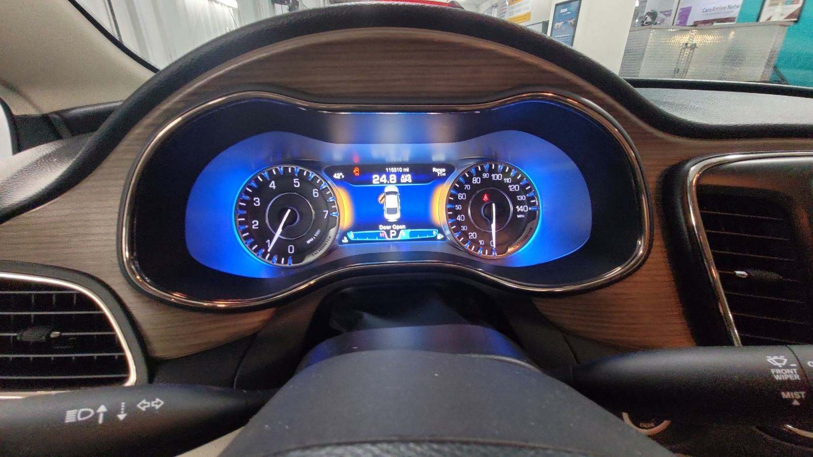 2015 Chrysler 200 C FWD