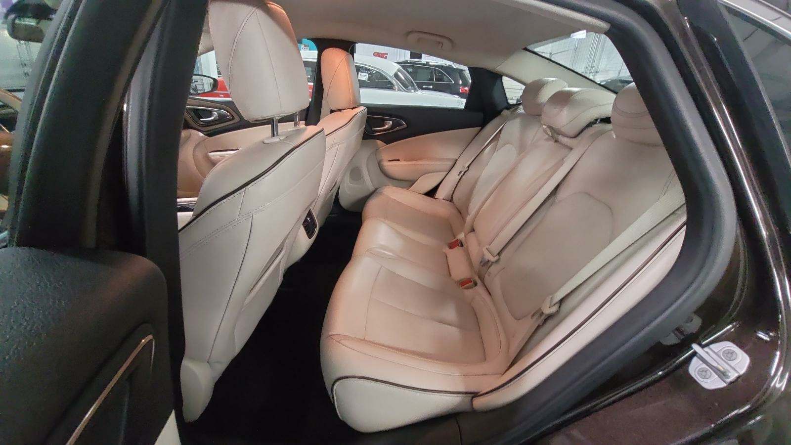 2015 Chrysler 200 C FWD