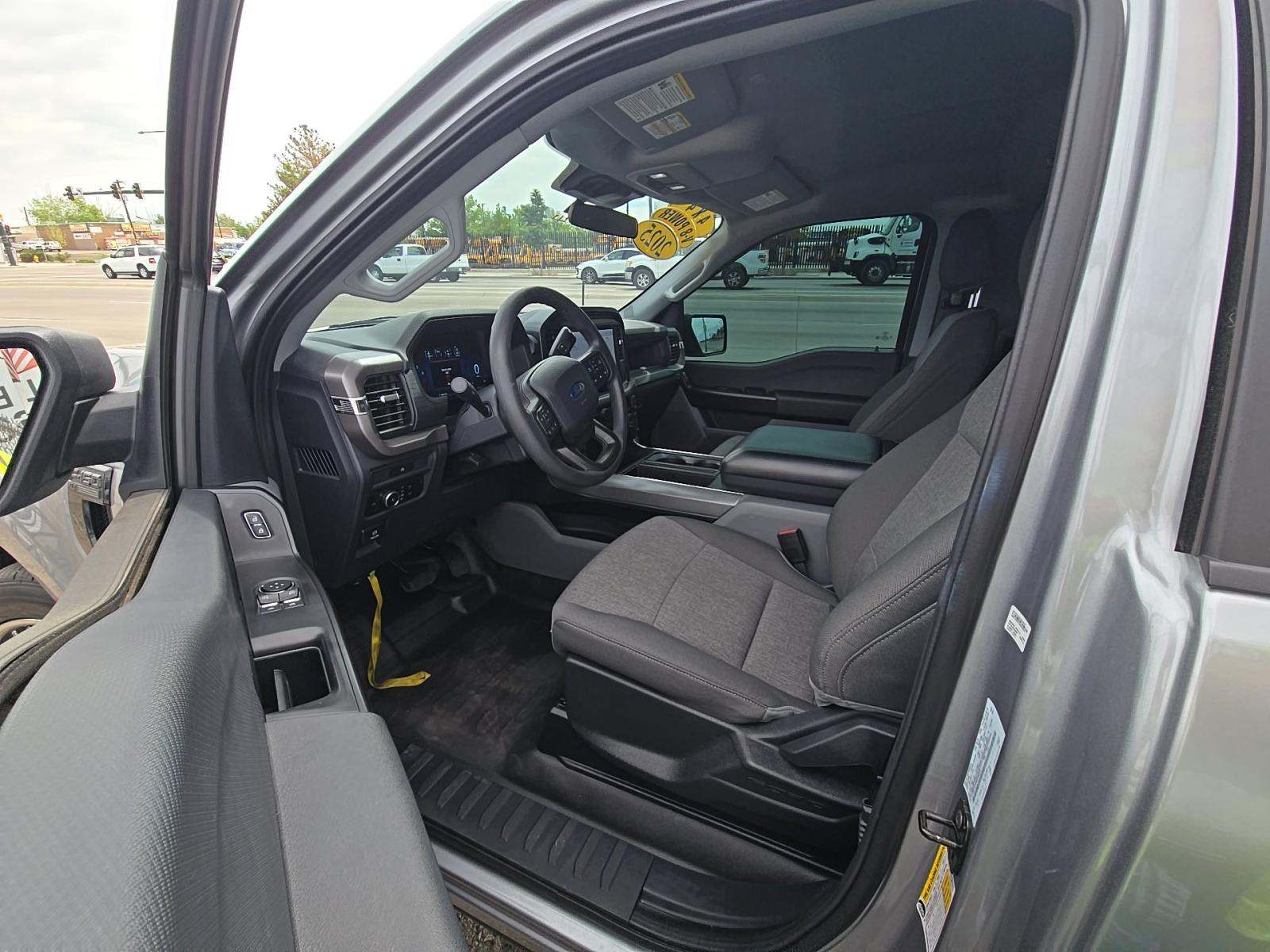 2025 Ford F-150 XL AWD