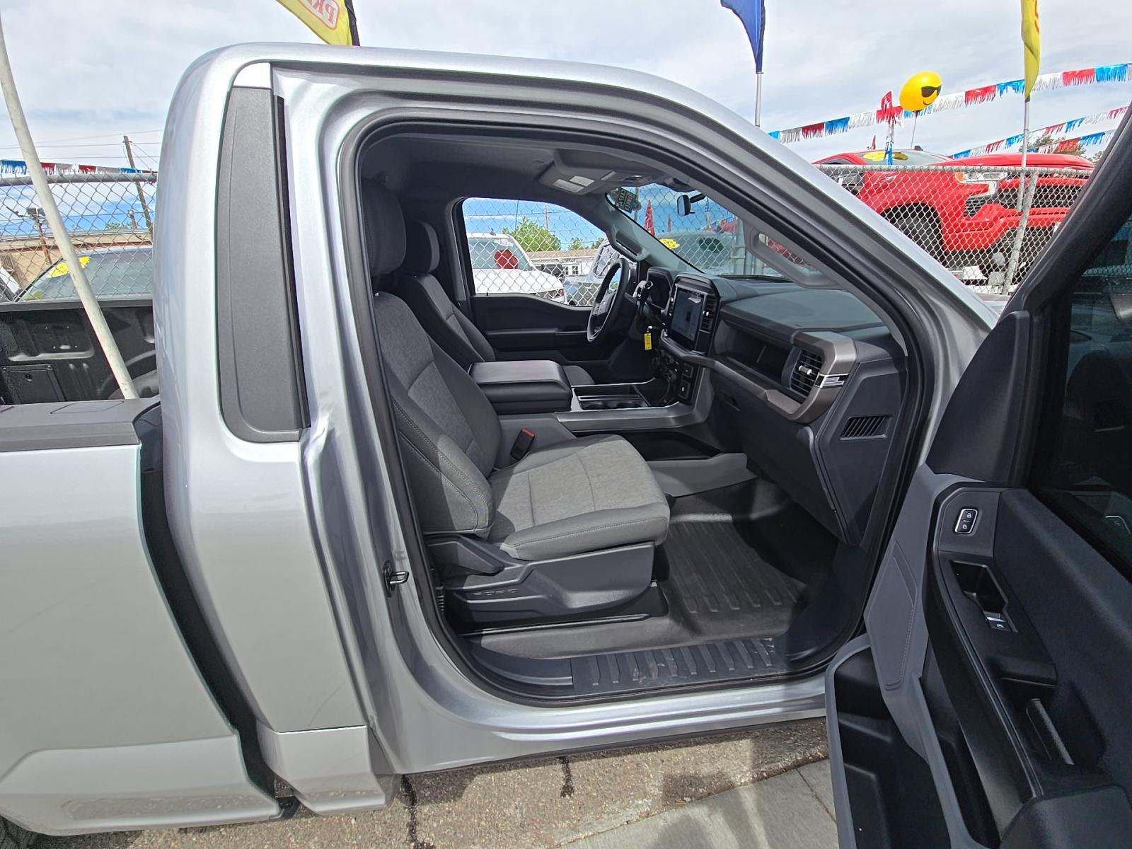 2025 Ford F-150 XL AWD
